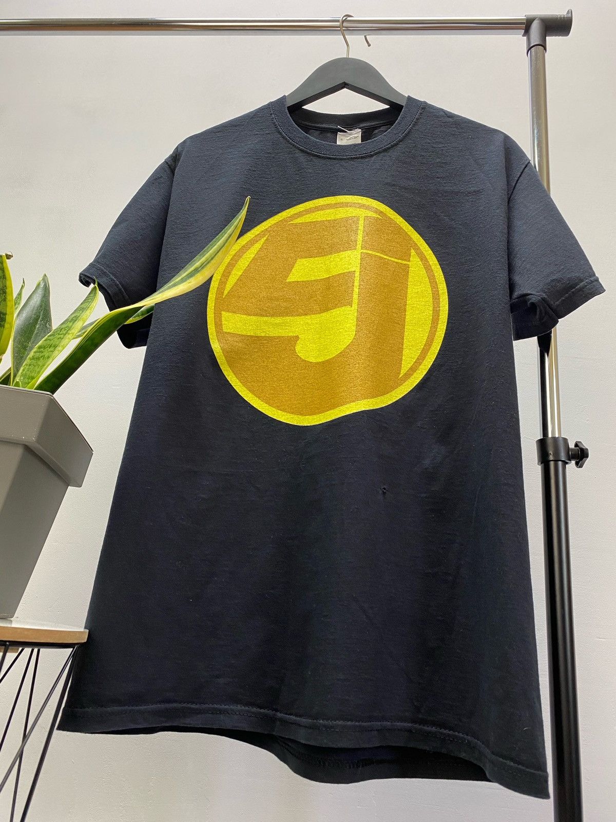 Band Tees × Rap Tees × Vintage Jurassic 5 Late 2014 Box Logo Band Rap T Shirt Size US L / EU 52-54 / 3 - 7 Thumbnail