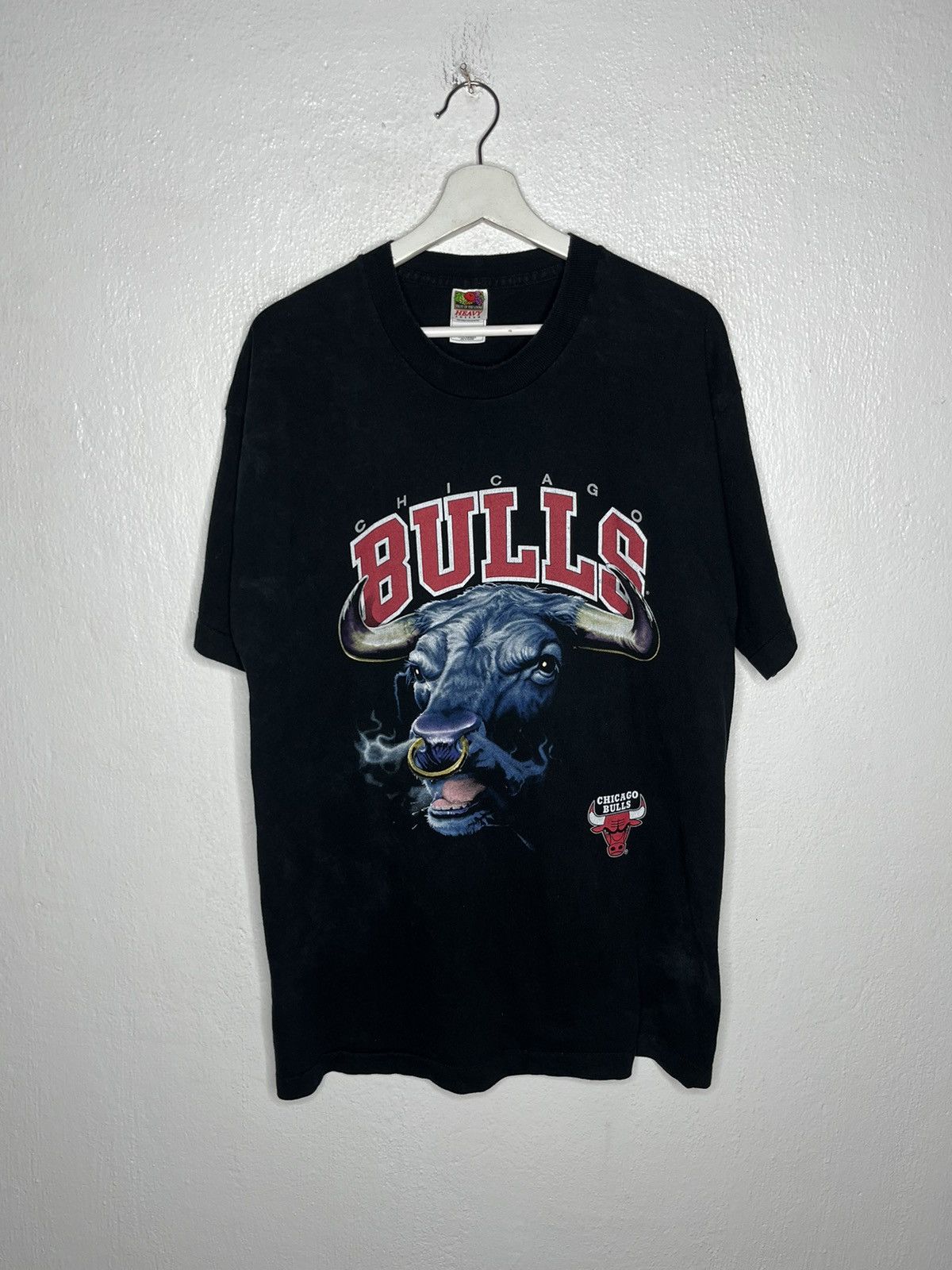 Vintage Tshirt CHICAGO BULLS 1991 Size US XL / EU 56 / 4 - 1 Thumbnail
