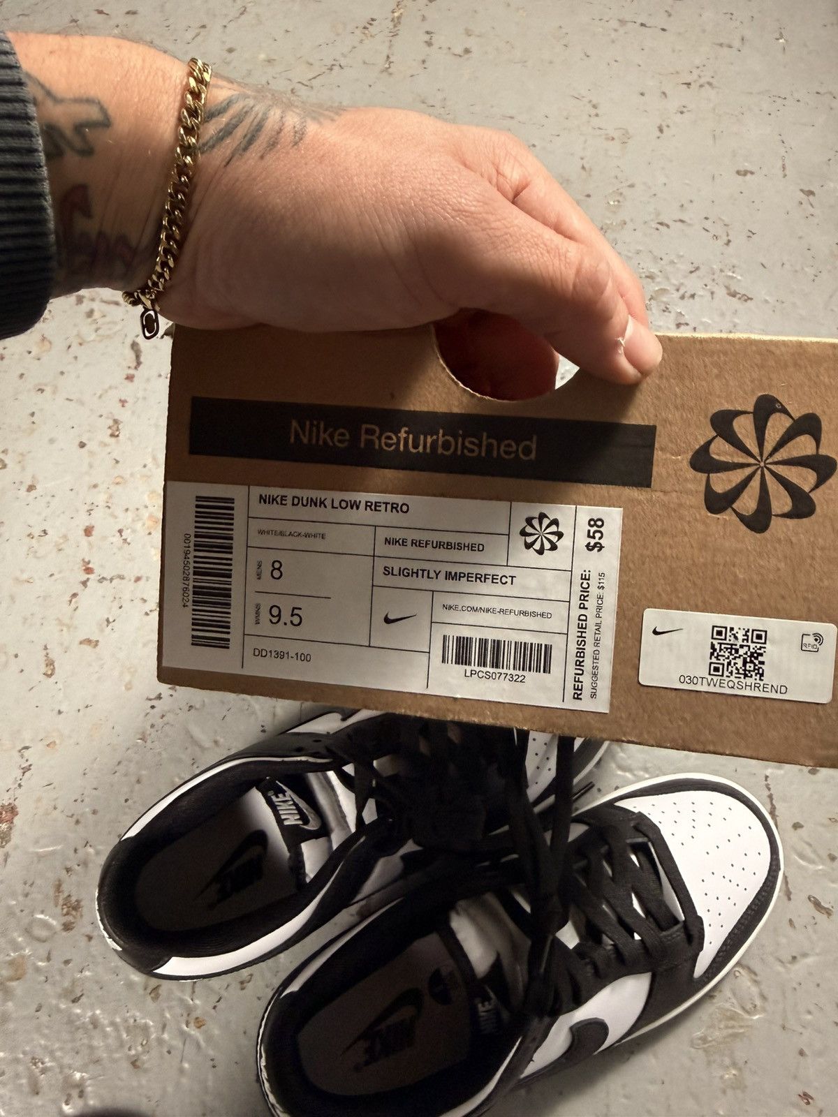 Nike Slightly Imperfect Nike Dunk Pandas Size US 8 / EU 41 - 25 Thumbnail