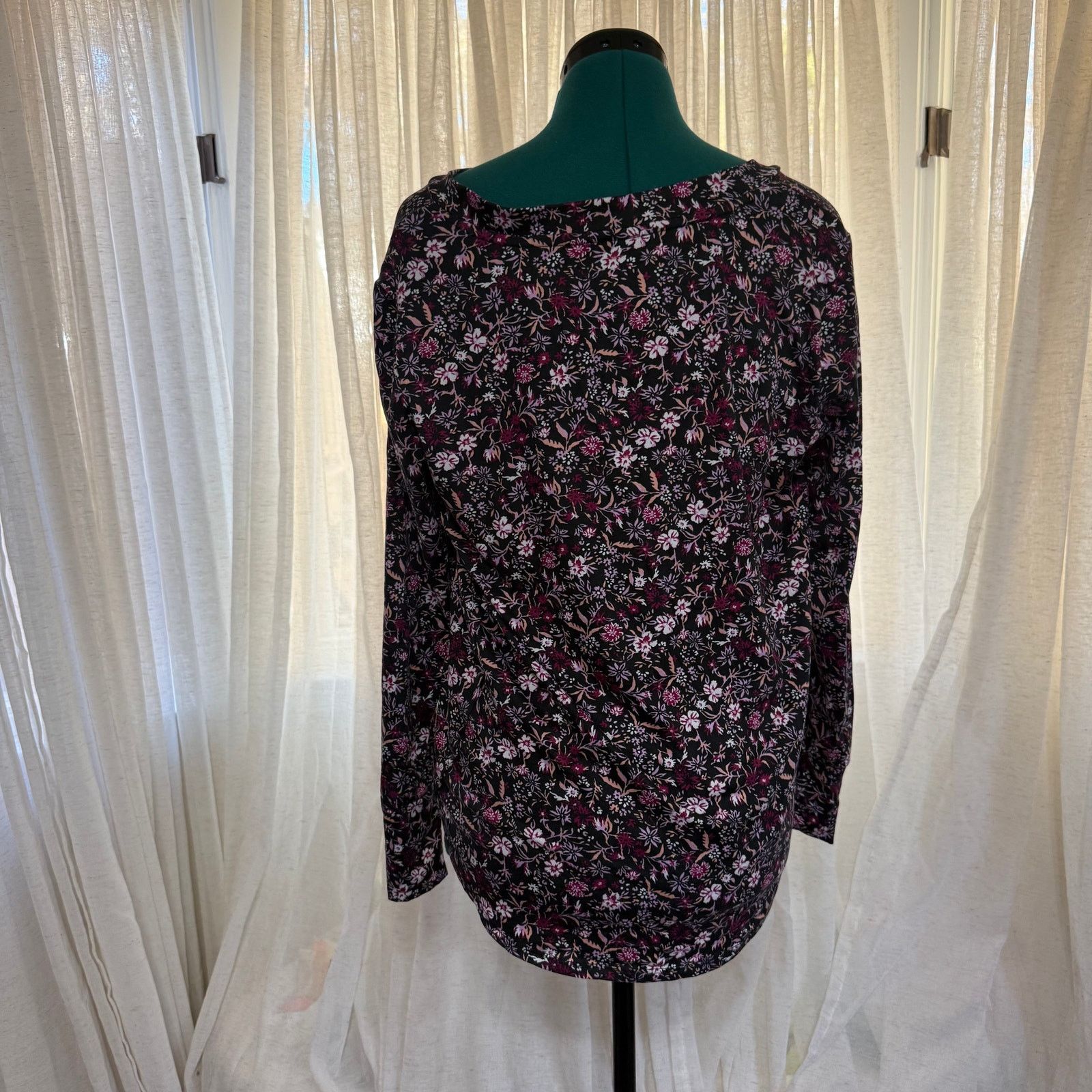 Other Bobeau Black Floral Long Sleeve Top | Sz M Size M / US 6-8 / IT 42-44 - 5 Thumbnail