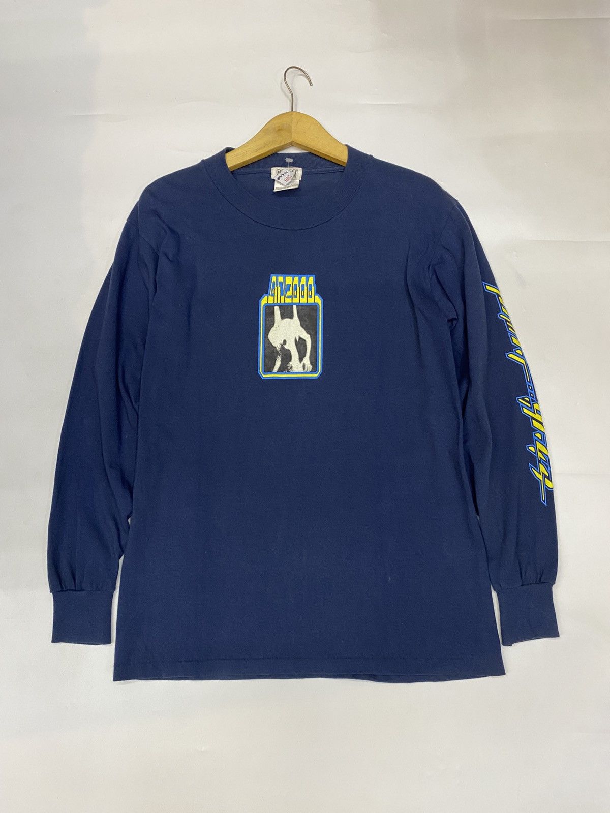 Vintage Anime vintage rare cospa longslevee Size US M / EU 48-50 / 2 - 1 Thumbnail