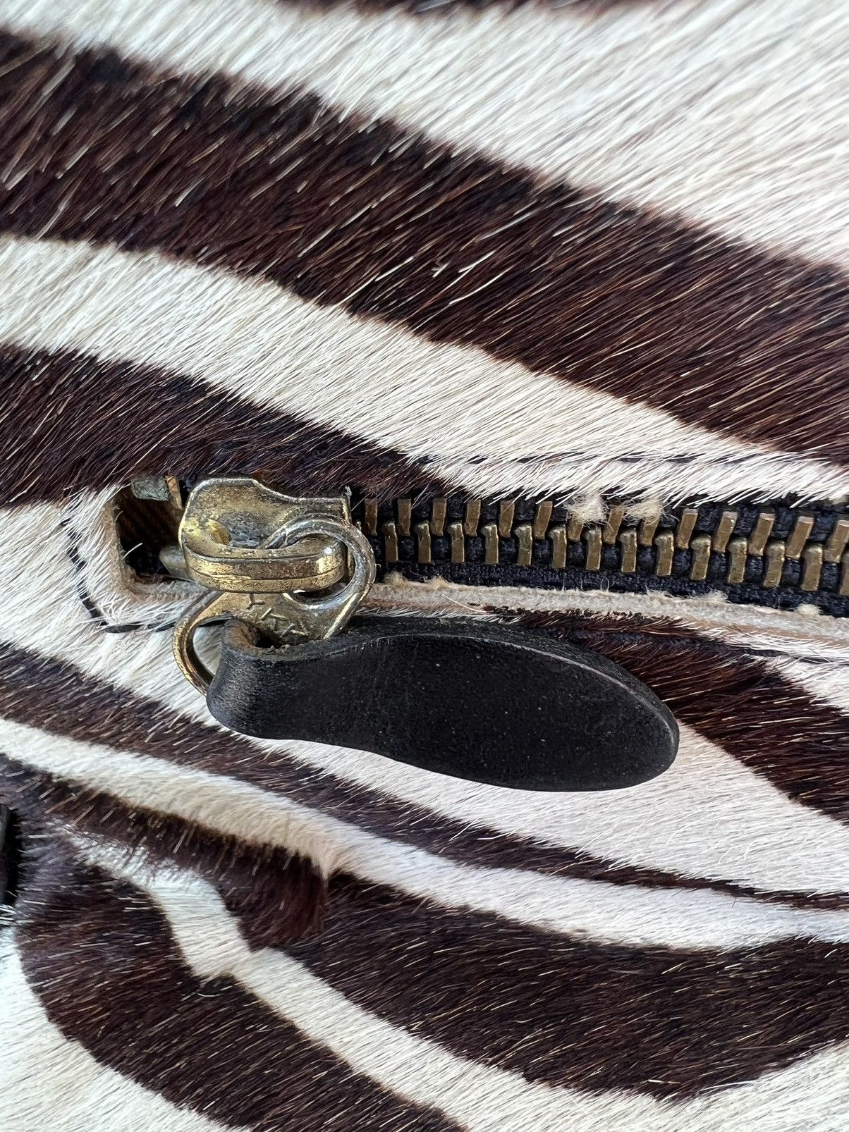 Leather Vintage J&M Davidson England Zebra Leather Sling Bag Size ONE SIZE - 23 Thumbnail