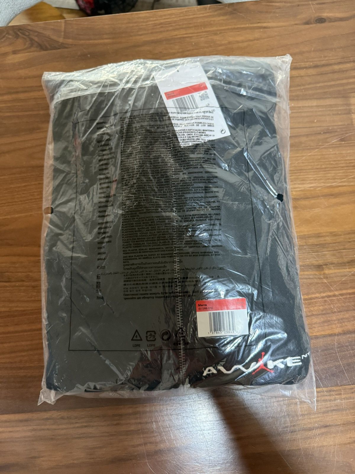 Awake NY × Jordan Brand Awake New York x Jordan 5 Borough Hood Large Black Hoodie Size US L / EU 52-54 / 3 - 6 Thumbnail