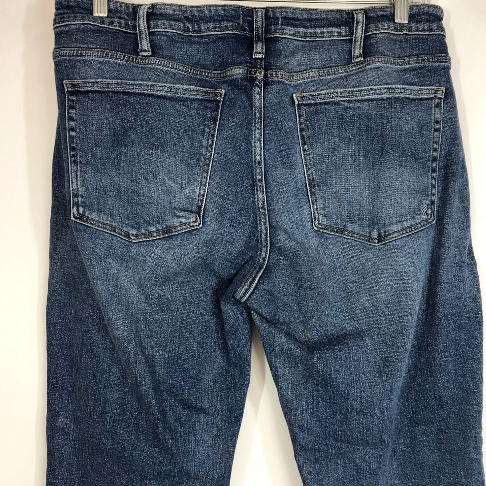 Silver Jeans Co. VINTAGE? No — Silver Jeans Co. Women's Mid Rise Straight Leg Jeans Medium Wash 18P Jeans Women Size 40" / US 18 - 5 Thumbnail