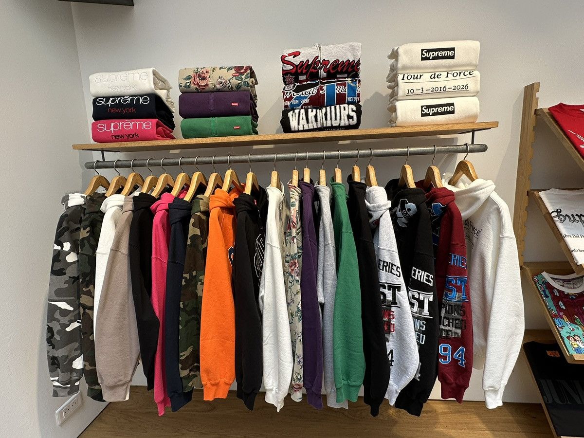 Supreme Paris Anniversary Box Logo Hoodie SS26/W11 Size US M / EU 48-50 / 2 - 19 Thumbnail