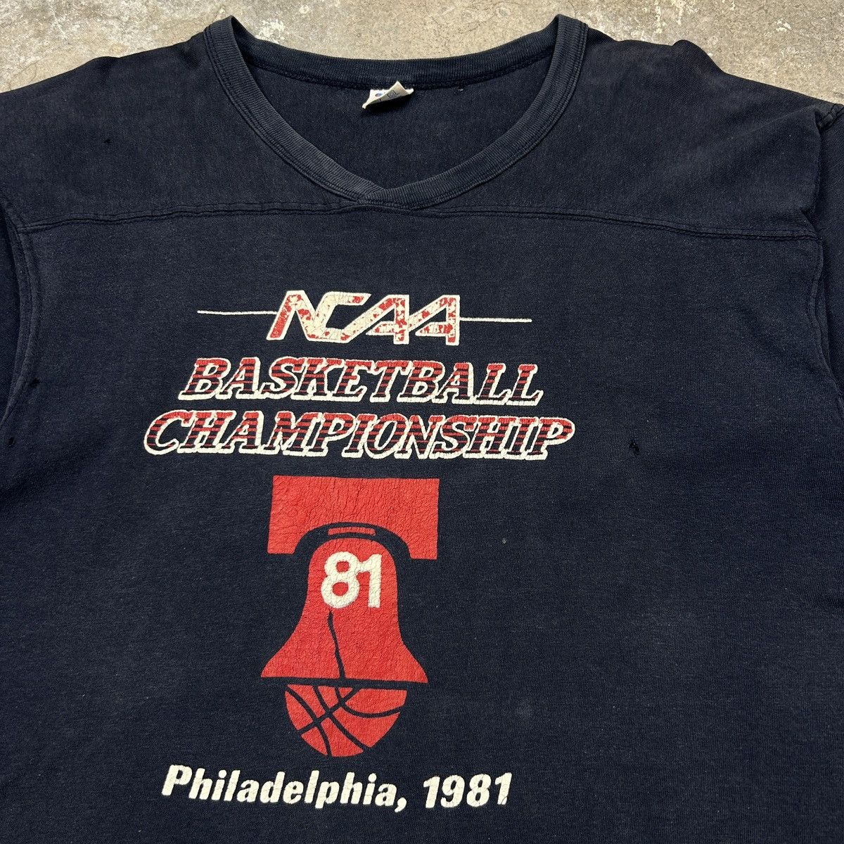 Champion × Vintage 1980s Champion - NCAA Basketball Championship Size US M / EU 48-50 / 2 - 16 Thumbnail