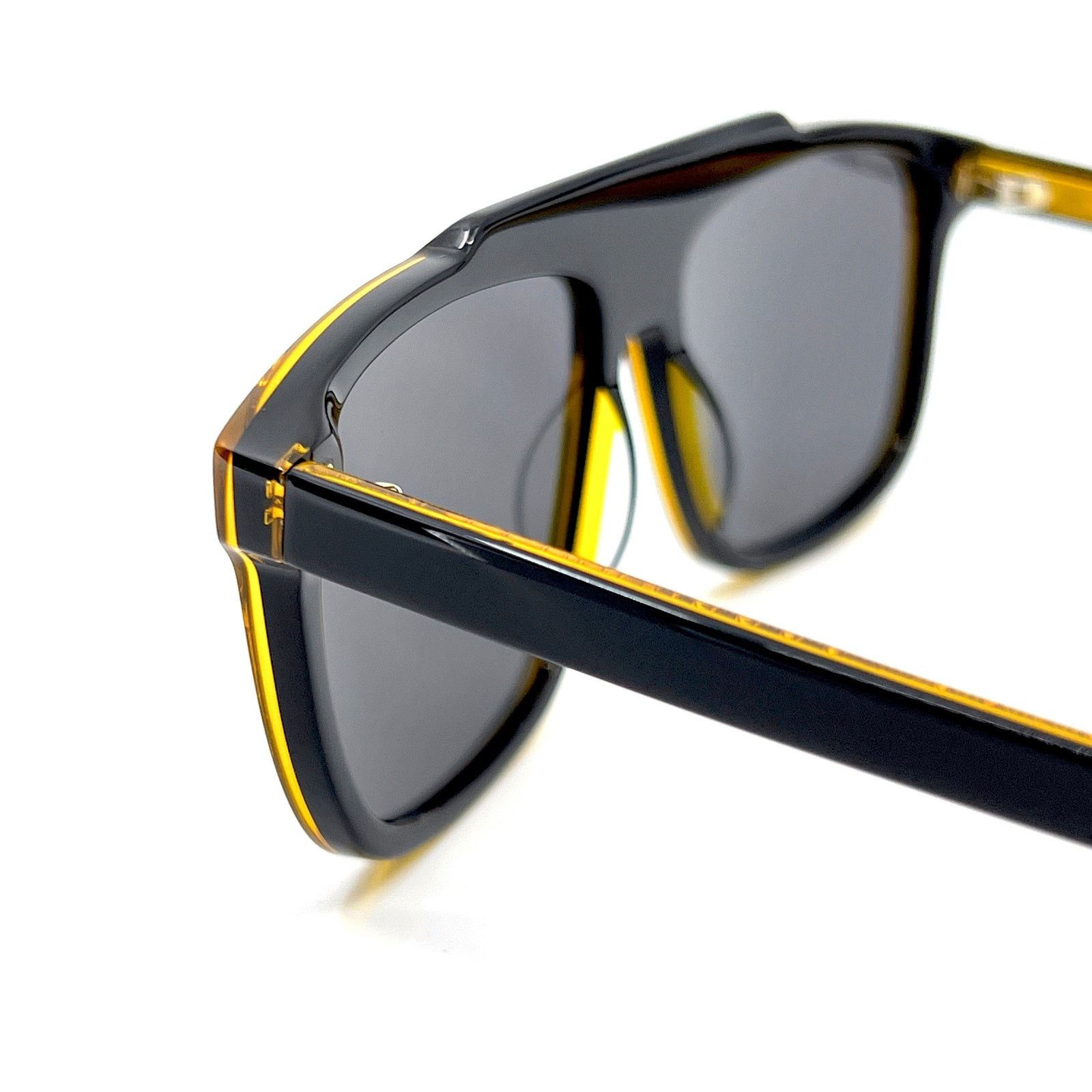 Gucci New! GUCCI Sunglasses GG1039S 001 Authentic! Size ONE SIZE - 7 Thumbnail