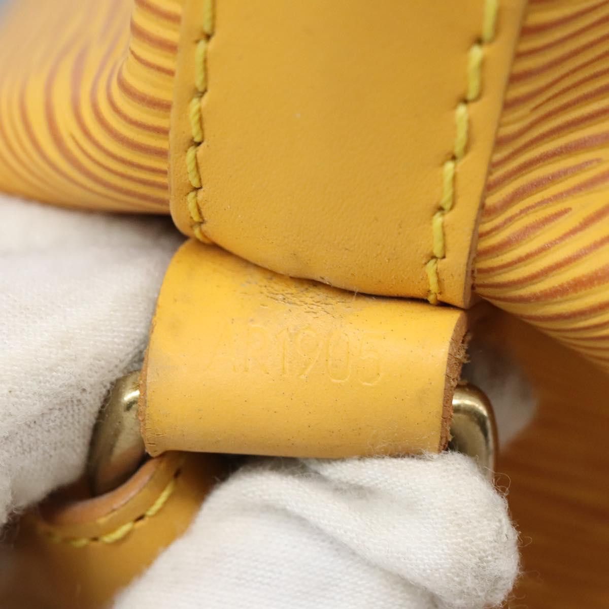Louis Vuitton LOUIS VUITTON Epi Petit Noe Shoulder Bag Yellow M44109 Size ONE SIZE - 11 Thumbnail