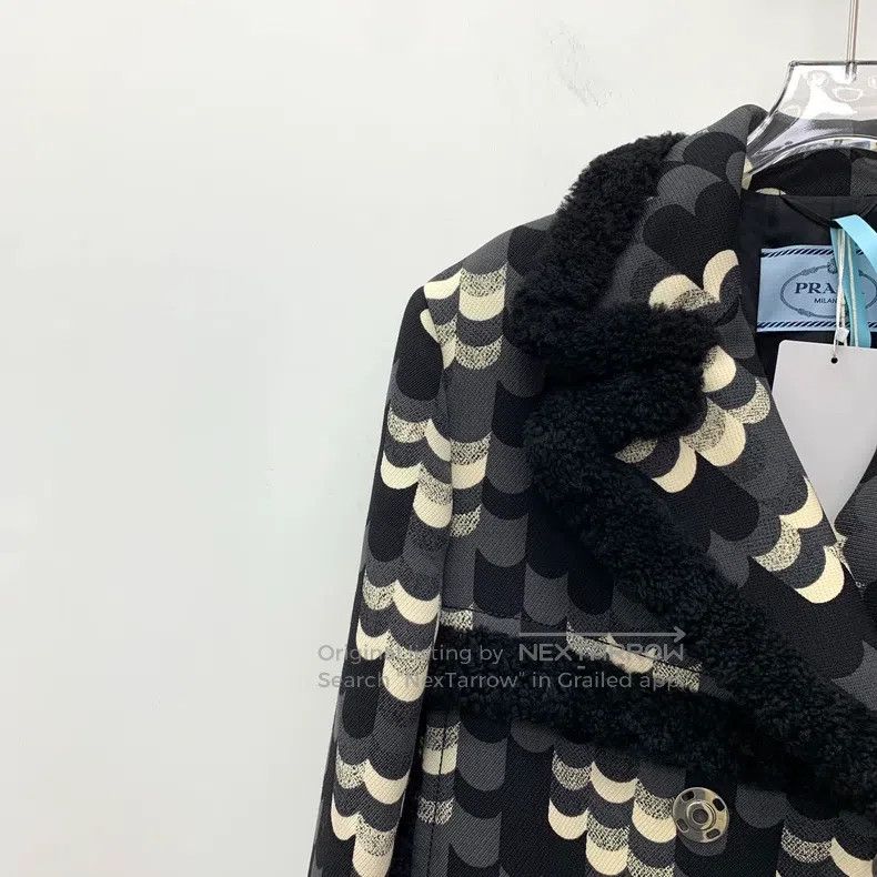 Prada Prada Black geometric pattern printed wool lapel double-br Size XS / US 0-2 / IT 36-38 - 3 Thumbnail
