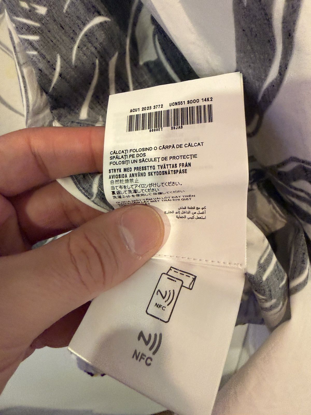 Prada PRINTED COTTON SHIRT WITH FRINGE Size US S / EU 44-46 / 1 - 10 Thumbnail