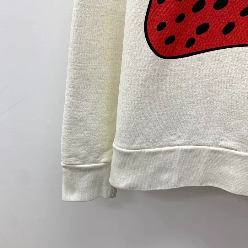 Gucci Gucci Beige strawberry print hooded drawstring long-sleeve Size US M / EU 48-50 / 2 - 4 Thumbnail
