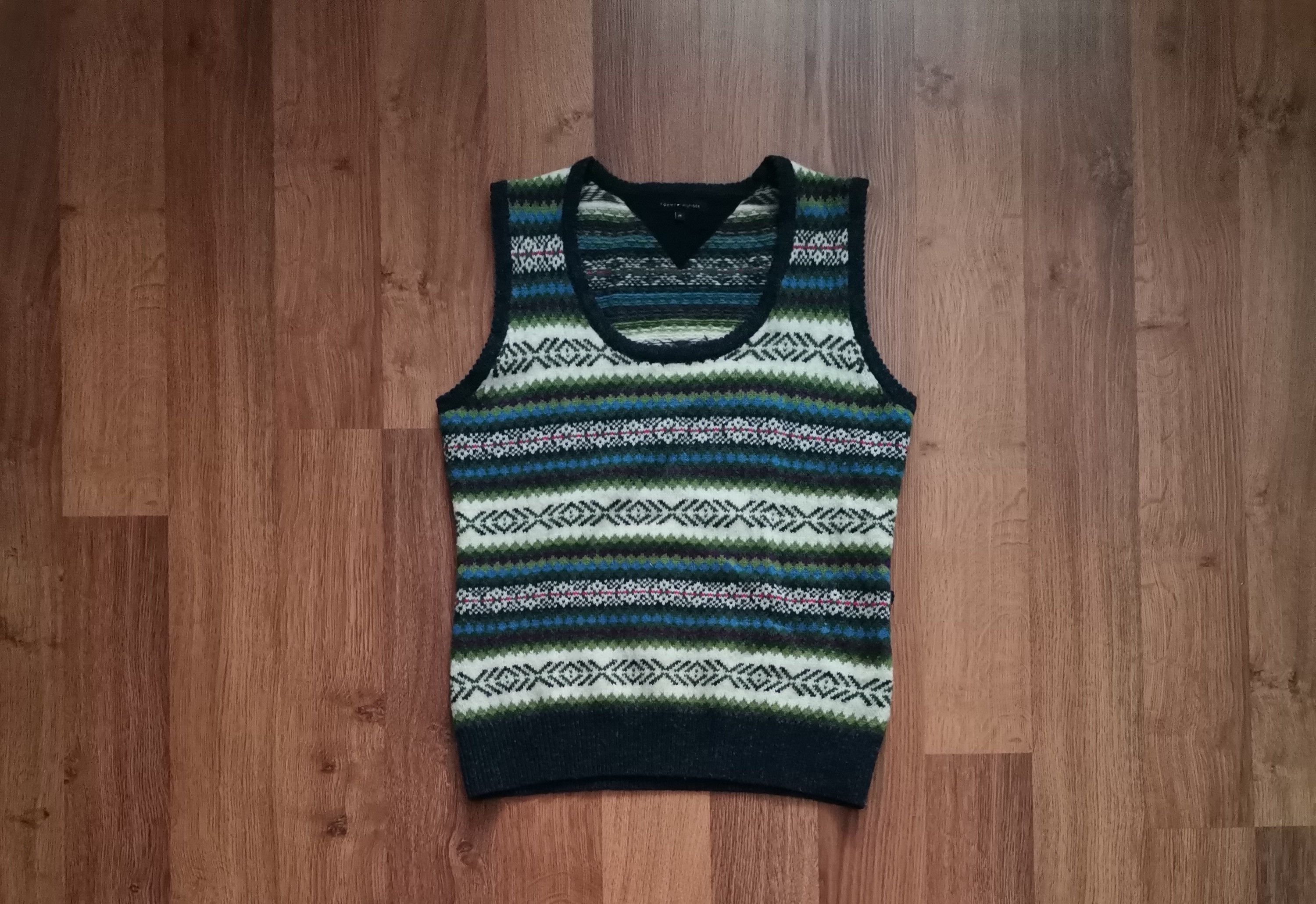 Tommy Hilfiger Vintage Tommy Hilfiger Women's Wool Vest Size M / US 6-8 / IT 42-44 - 1 Thumbnail