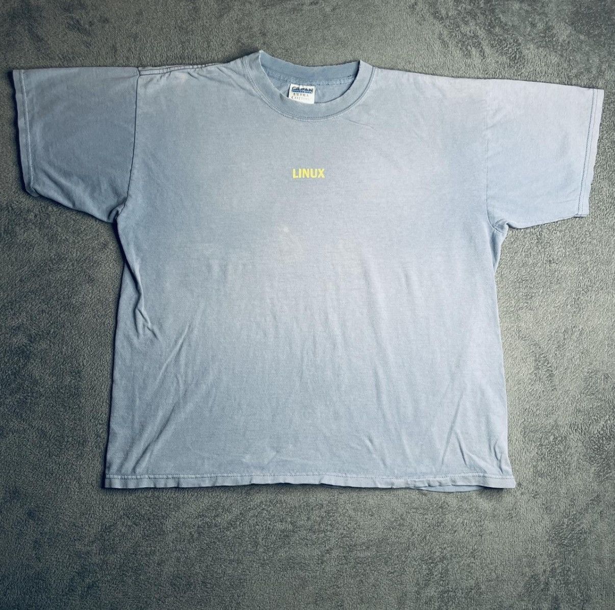 Gildan Sun Faded Vintage Linux Penguin Tee Size US XL / EU 56 / 4 - 4 Thumbnail
