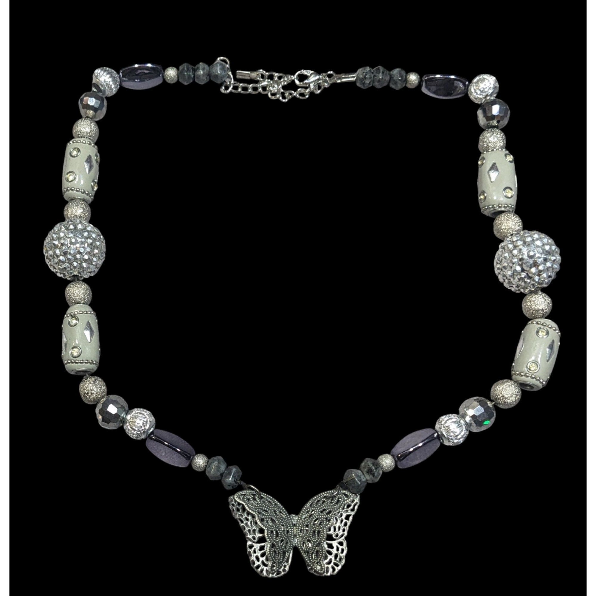 Other Handmade Fairycore Chunky Butterfly Silver Tone Beaded Neckl Size ONE SIZE - 1 Thumbnail