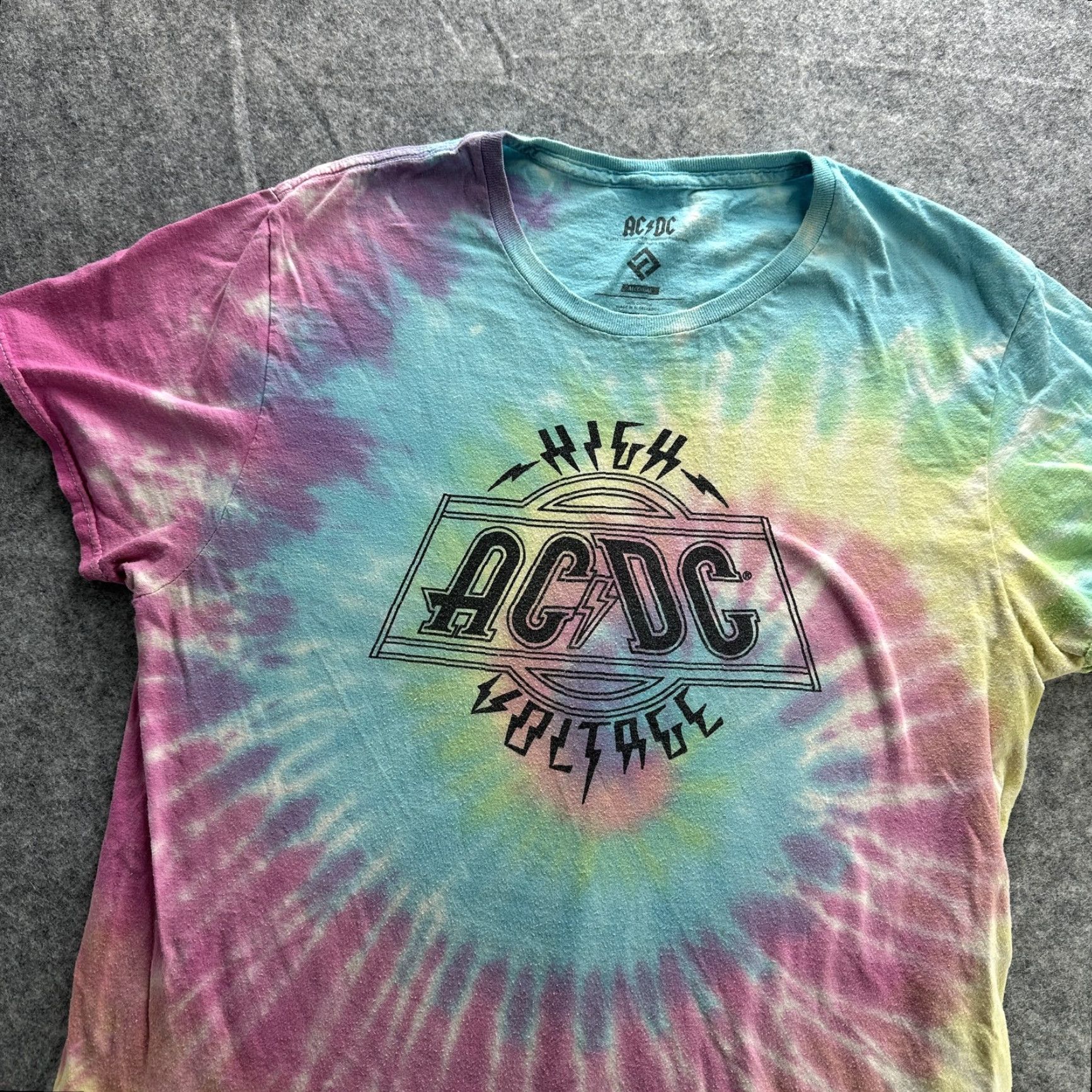 Vintage AC/DC High Voltage Shirt Mens M Tie Dye Rock Graphic 70s Style Band Tee Size US M / EU 48-50 / 2 - 2 Thumbnail