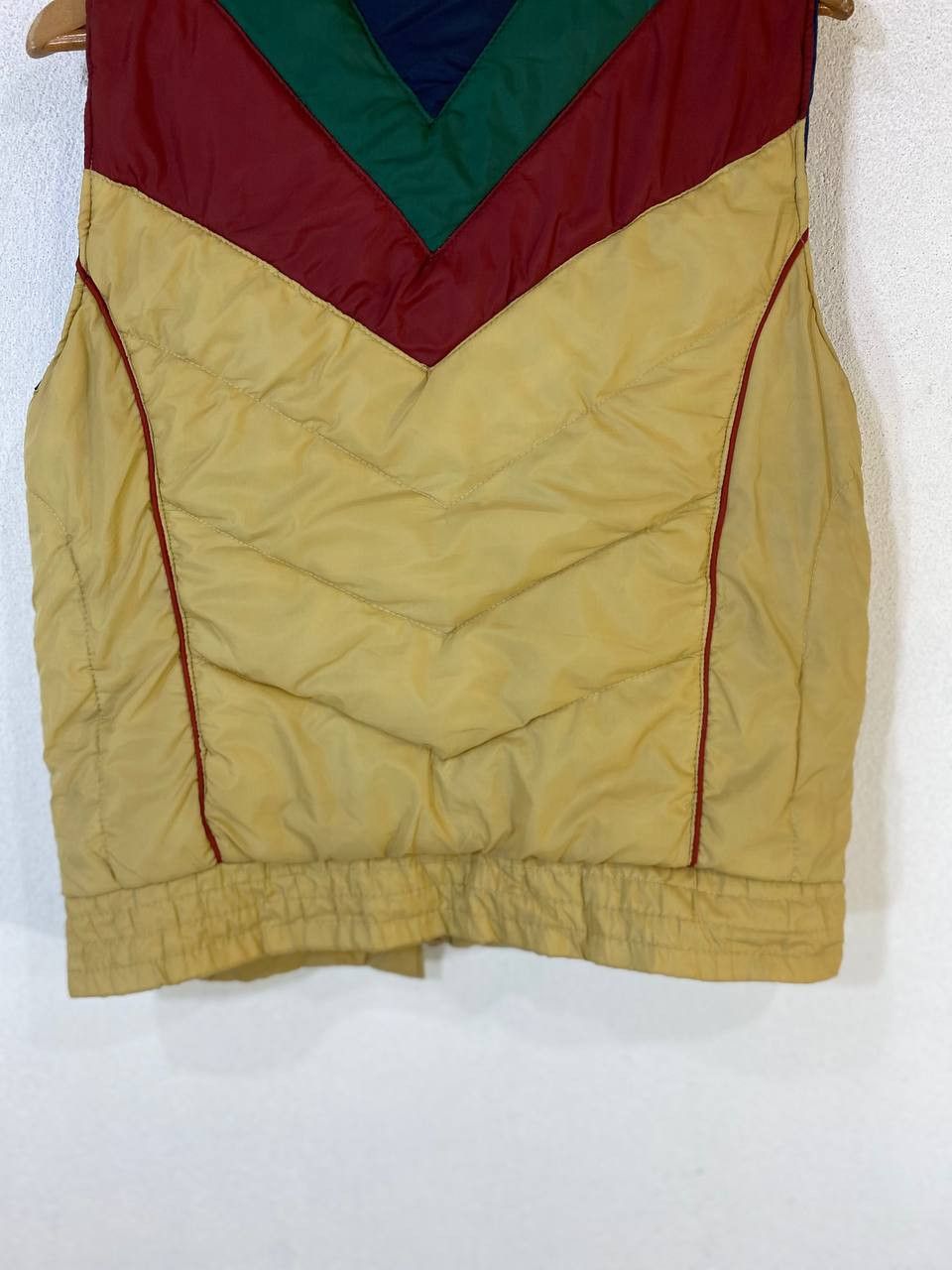 Vintage vintage alpine ski retro puffer vest nice design Size US S / EU 44-46 / 1 - 10 Thumbnail