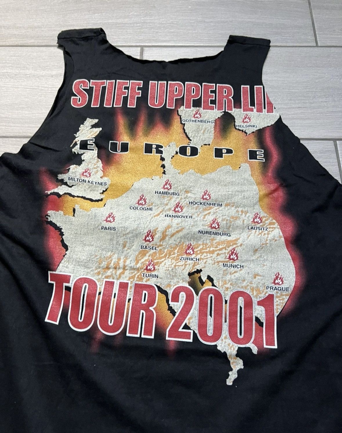 Band Tees Vintage 2001 AC/DC Stiff Upper Lip Faded Black Tank Top Tee Size US L / EU 52-54 / 3 - 8 Thumbnail