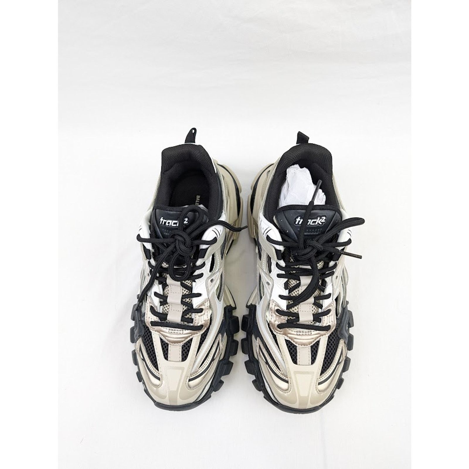 Balenciaga o1rshd1 Rubber Track.2 Open Low-Top Sneakers in Beige/Black Size US 11 / EU 44 - 19 Thumbnail