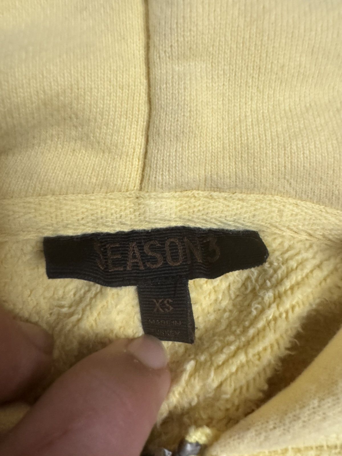 Yeezy Yeezy seasson 3 yellow jacket 2016 Size US M / EU 48-50 / 2 - 4 Thumbnail