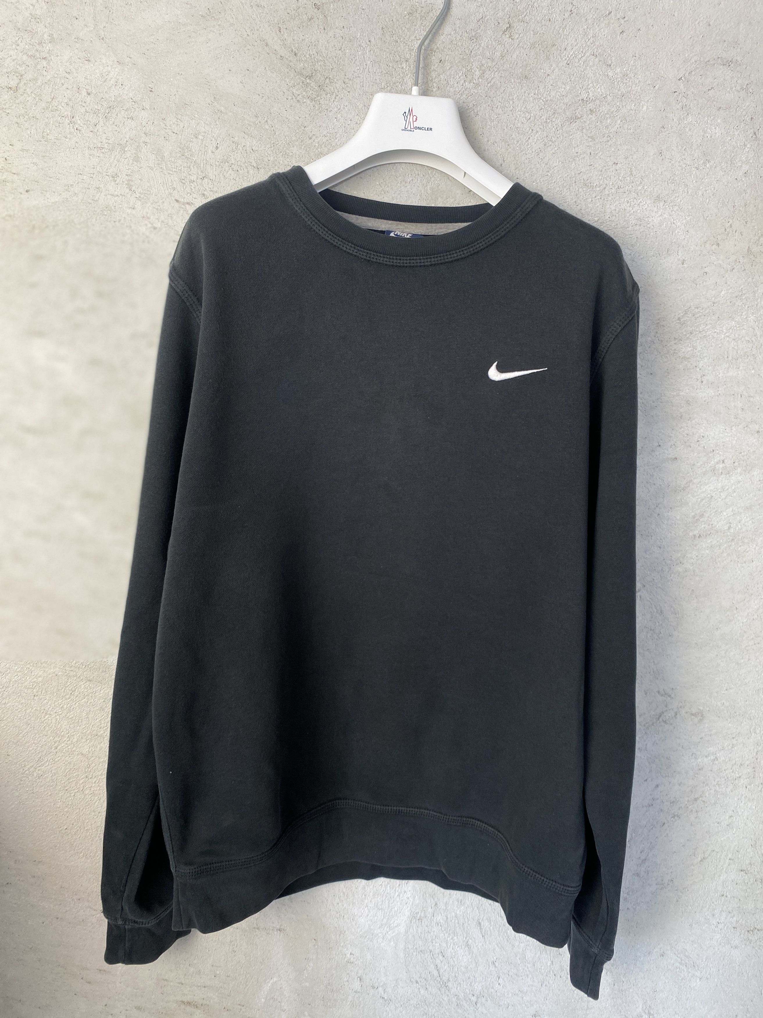 Nike Nike small swoosh sweatshirt crewneck skate rap Size US M / EU 48-50 / 2 - 1 Thumbnail
