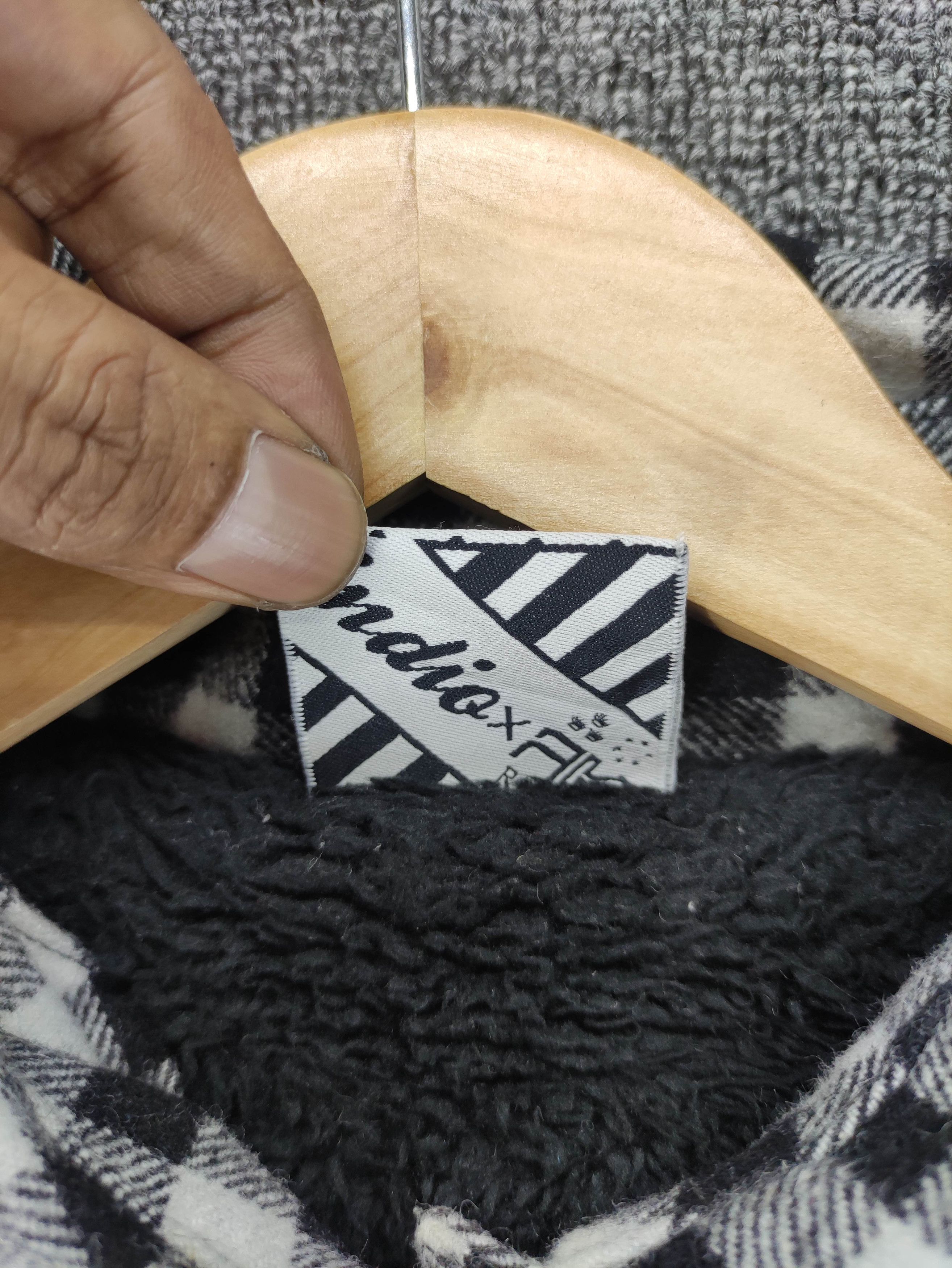 Japanese Brand Vintage Japanese Brand Plaid Wool Jacket With Hoodie Size S / US 4 / IT 40 - 5 Thumbnail