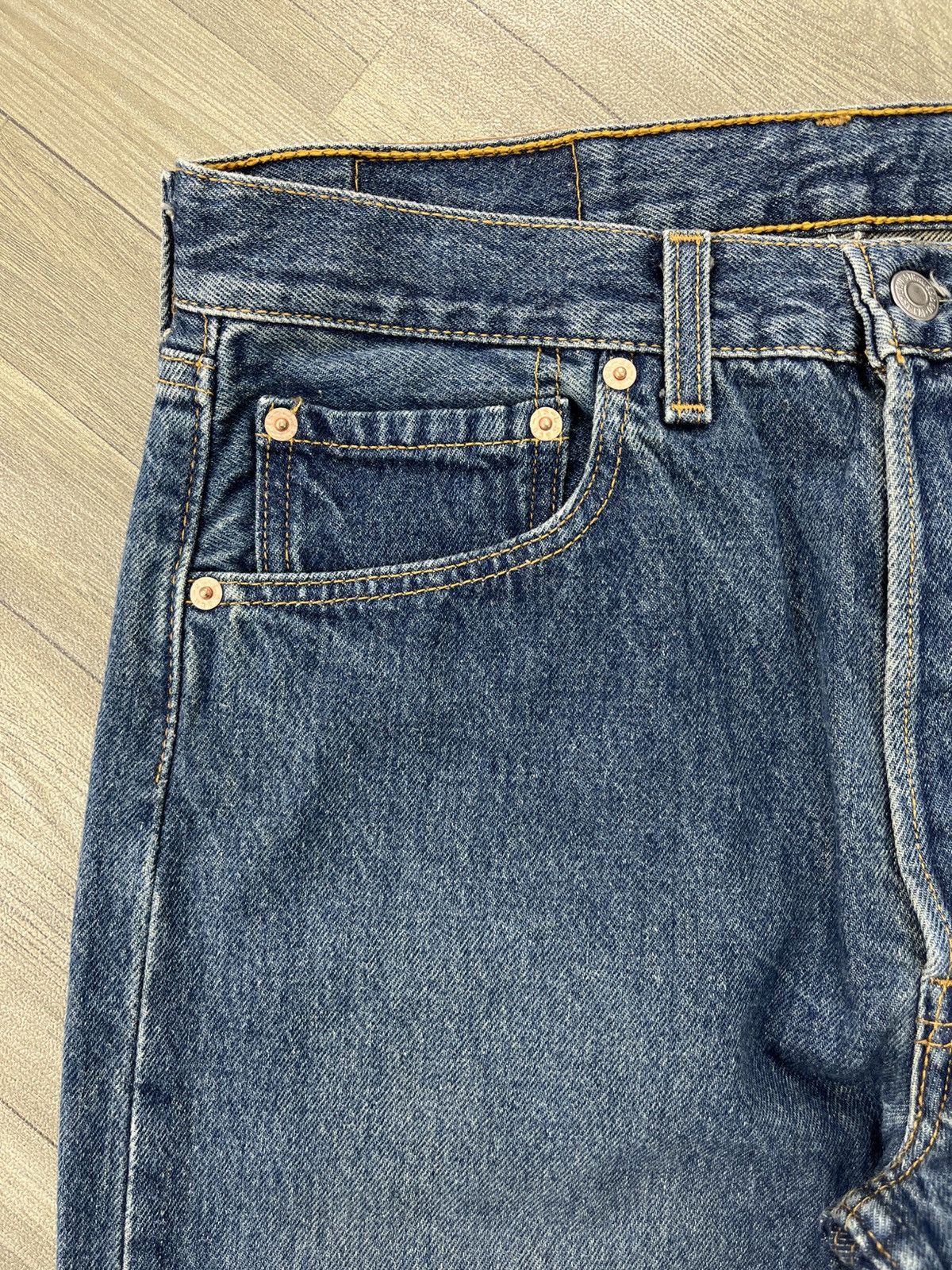 Levi's Vintage Clothing 🇺🇸1990s Vintage Levis 501 USA Straight 31x32 Faded Blue Jeans Size US 31 - 4 Thumbnail