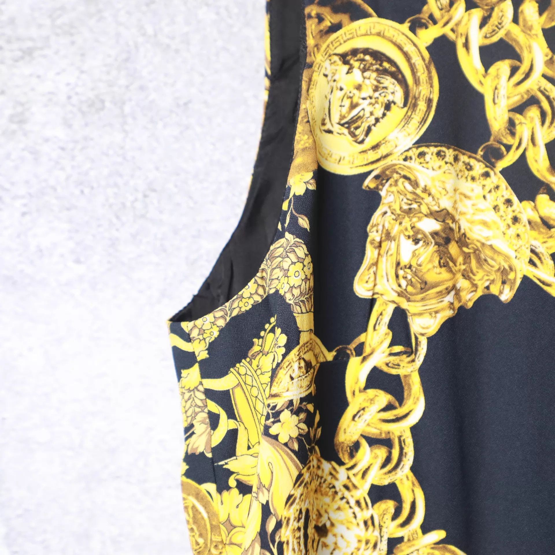 Versace Versace women's mini dress 42 Size M / US 6-8 / IT 42-44 - 3 Thumbnail
