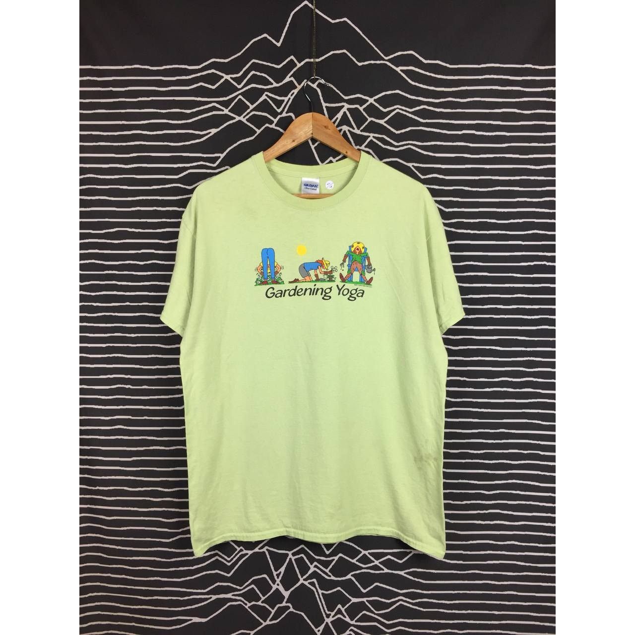 Gildan × Vintage Earth Sun Moon Gardening Yoga Nature Inspired Tee Size US L / EU 52-54 / 3 - 2 Thumbnail