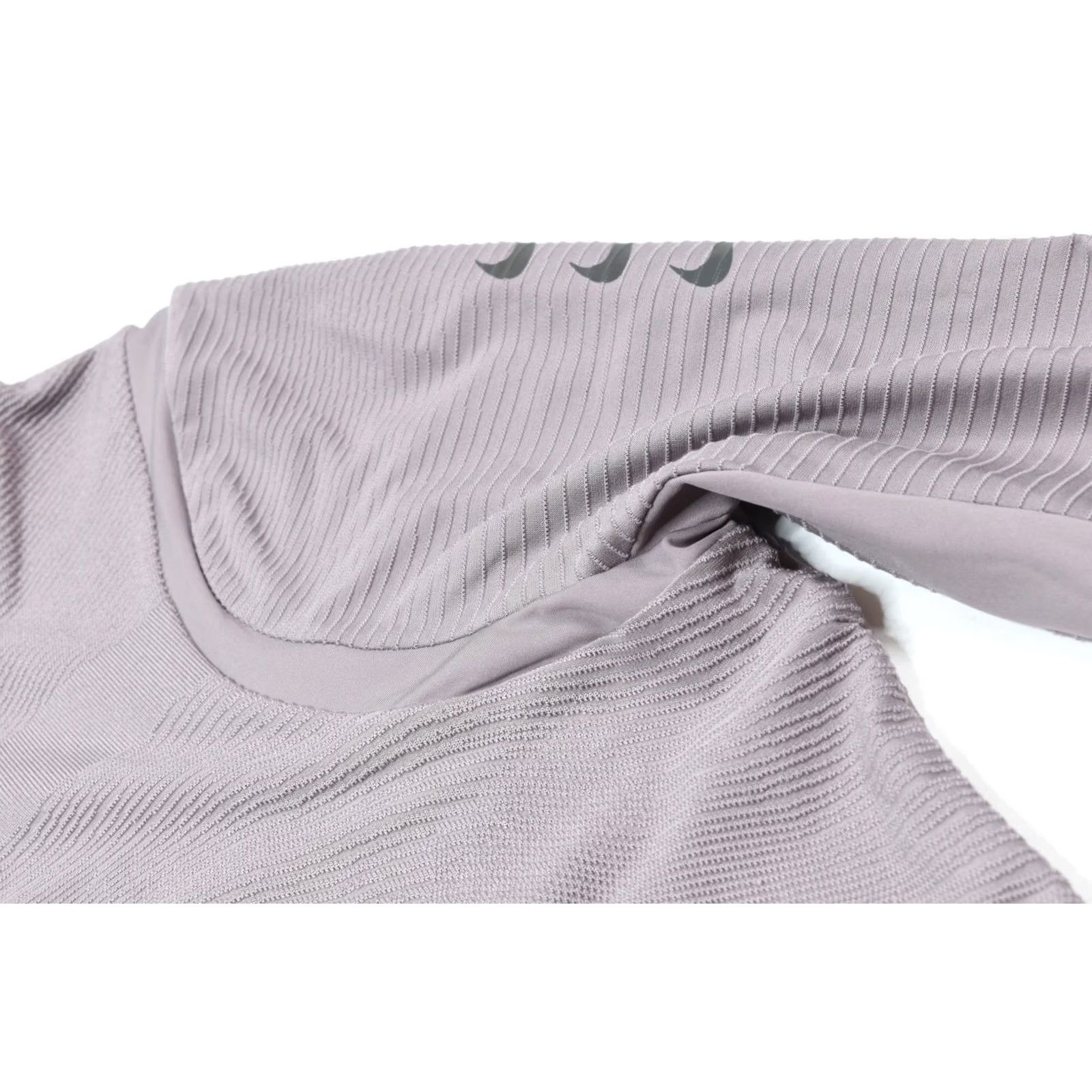 Nike Nike Therma-Fit ADV Division Running Mid-Layer Top Purple Stretch Womens Medium Shirt Size M / US 6-8 / IT 42-44 - 4 Thumbnail