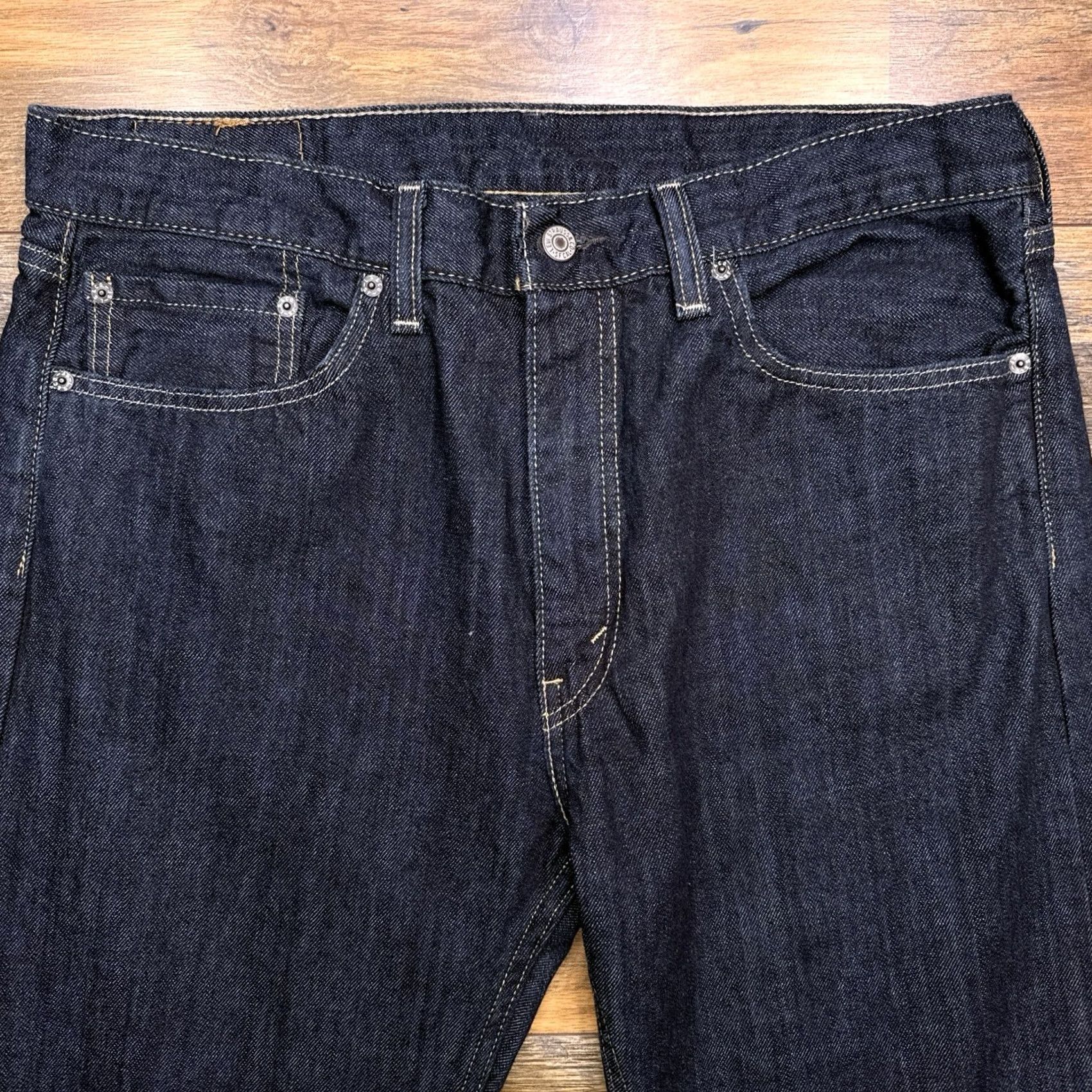 Levi's Levi's 505 Jeans Mens 36x34 Straight Regular Mid Rise Denim Blue 5-Pocket Belt Loops Cotton Regular Inseam 34 Size US 36 / EU 52 - 4 Thumbnail