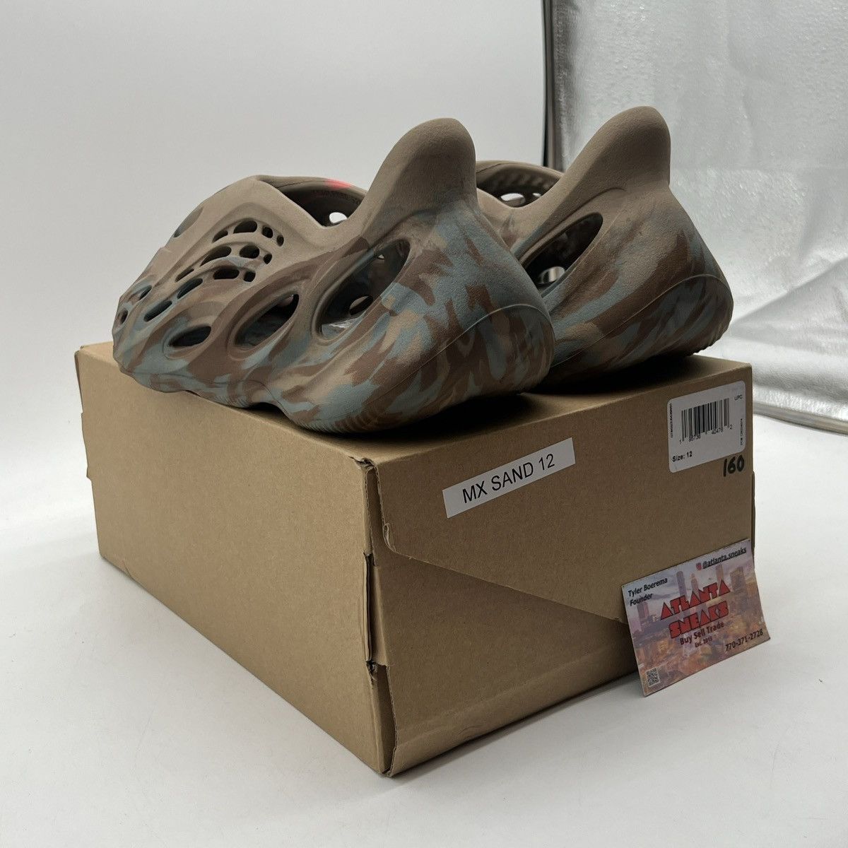 Adidas Yeezy foam runner Mx sand grey Size US 12 / EU 45 - 4 Thumbnail