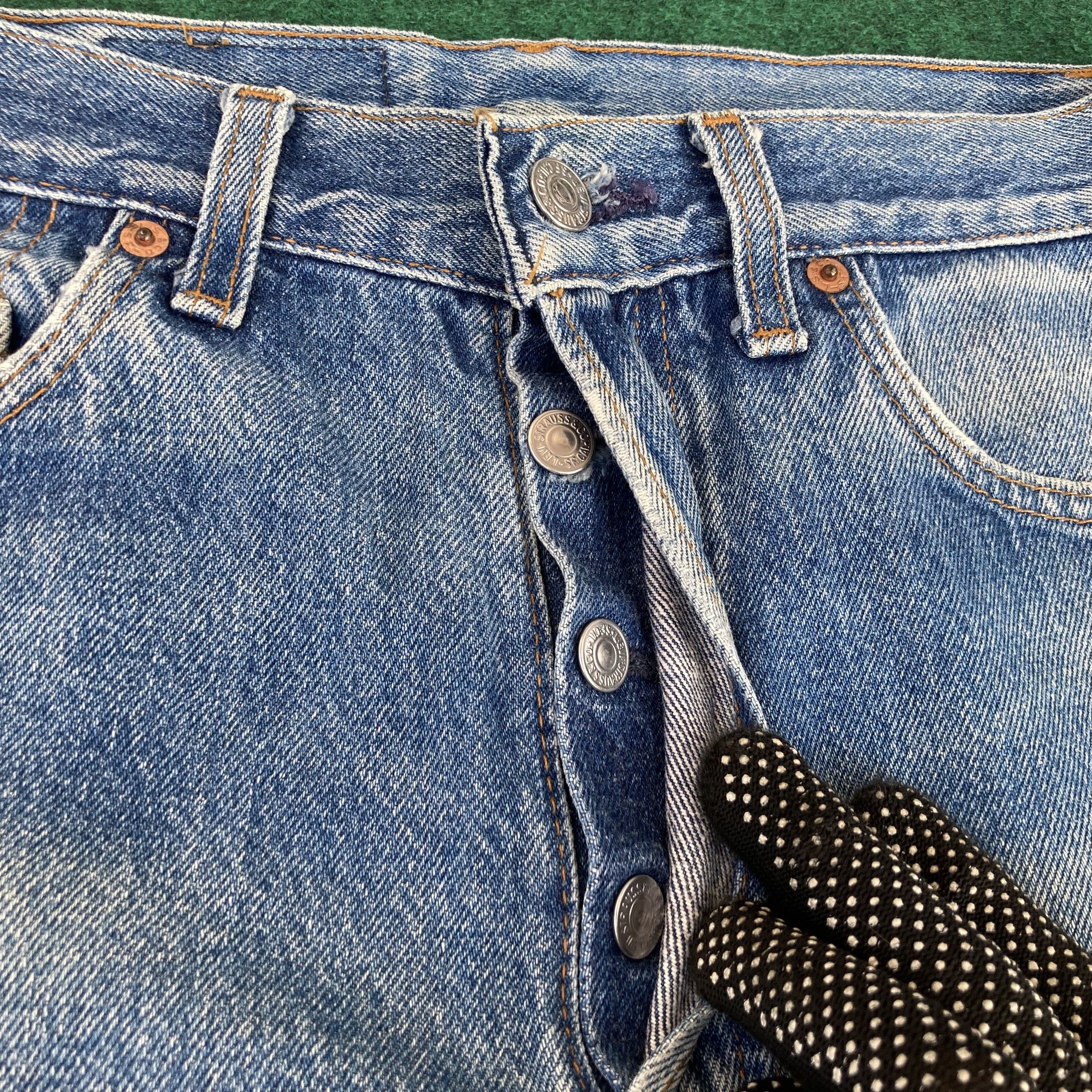 Levi's Size 29x9 Vintage Levis 501 Short Pants Sz 29 Jorts Jeans Size US 29 - 3 Thumbnail