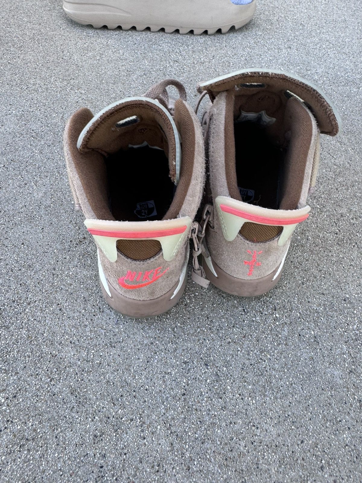 Jordan Brand × Nike × Travis Scott Travis Scott Jordan 6 Size US 4 / IT 34 - 5 Thumbnail