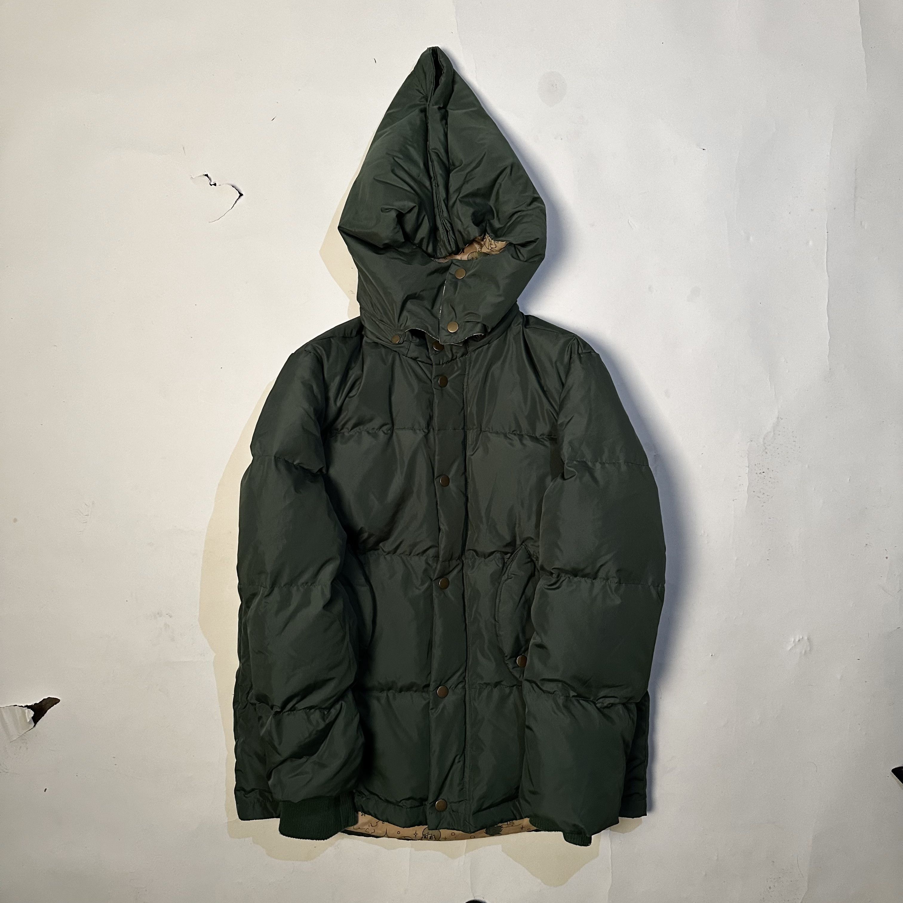 image of Ne Net Né-Net Doraemon Puffer Jacket in Green, Men's (Size Large)
