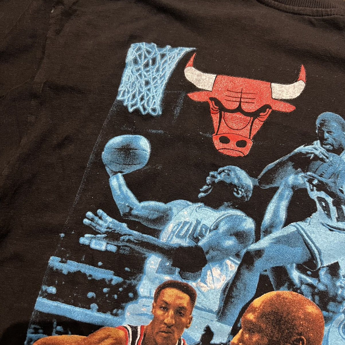 Rap Tees Vintage Chicago Bulls Rodman rap tee Size US L / EU 52-54 / 3 - 14 Thumbnail