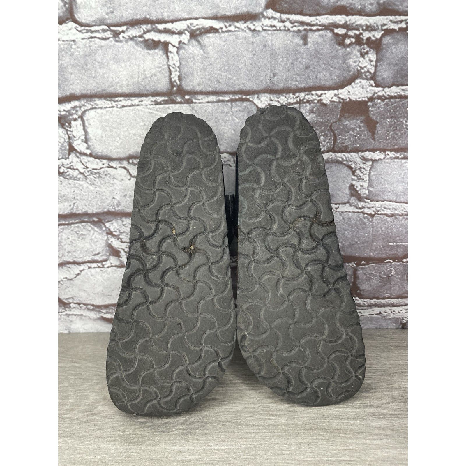 Birkenstock BIRKENSTOCK Gizeh Black Patent Leather Thong Cork Sandals Wo Size US 6.5 / IT 36.5 - 18 Thumbnail