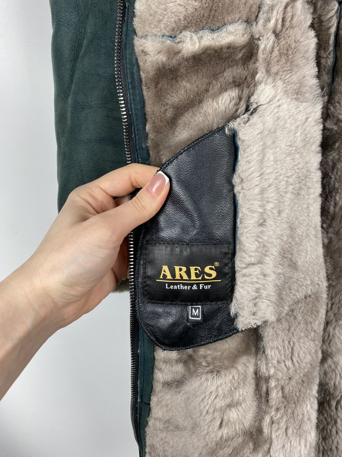 Vintage Vintage Avant-garde ladies shearling fur leather coat jacket Size S / US 4 / IT 40 - 18 Thumbnail