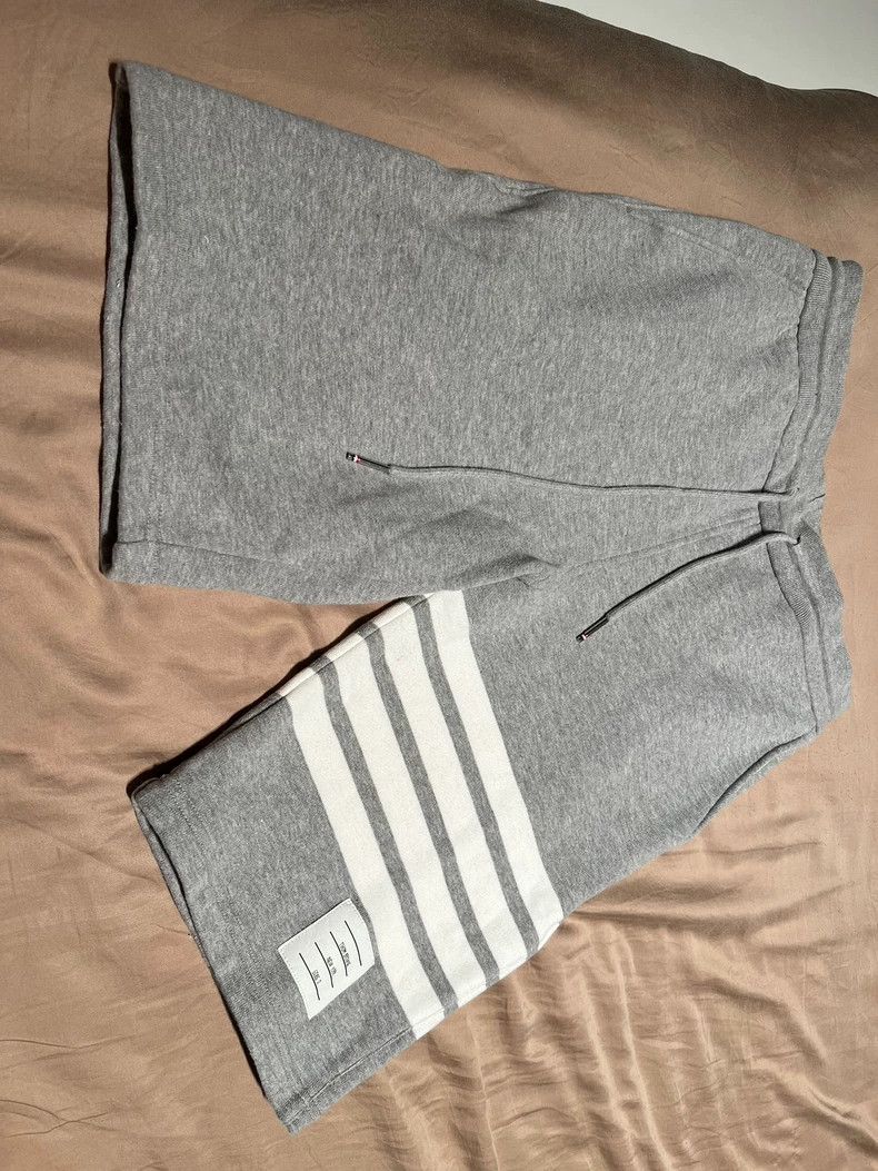 Thom Browne Thom Browne Classic grey shorts Size US 26 / EU 42 - 1 Thumbnail
