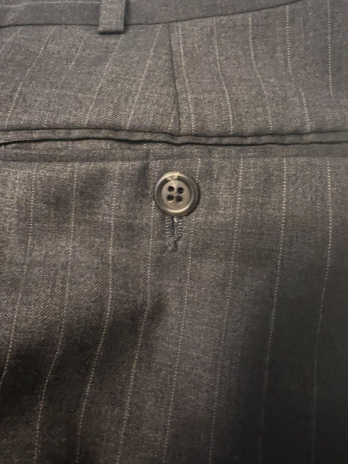 Chaps Ralph Lauren RALPH LAUREN CHAPS 2 PC SUIT- GREY PINSTRIPES- VINTAGE Size 44L - 9 Thumbnail