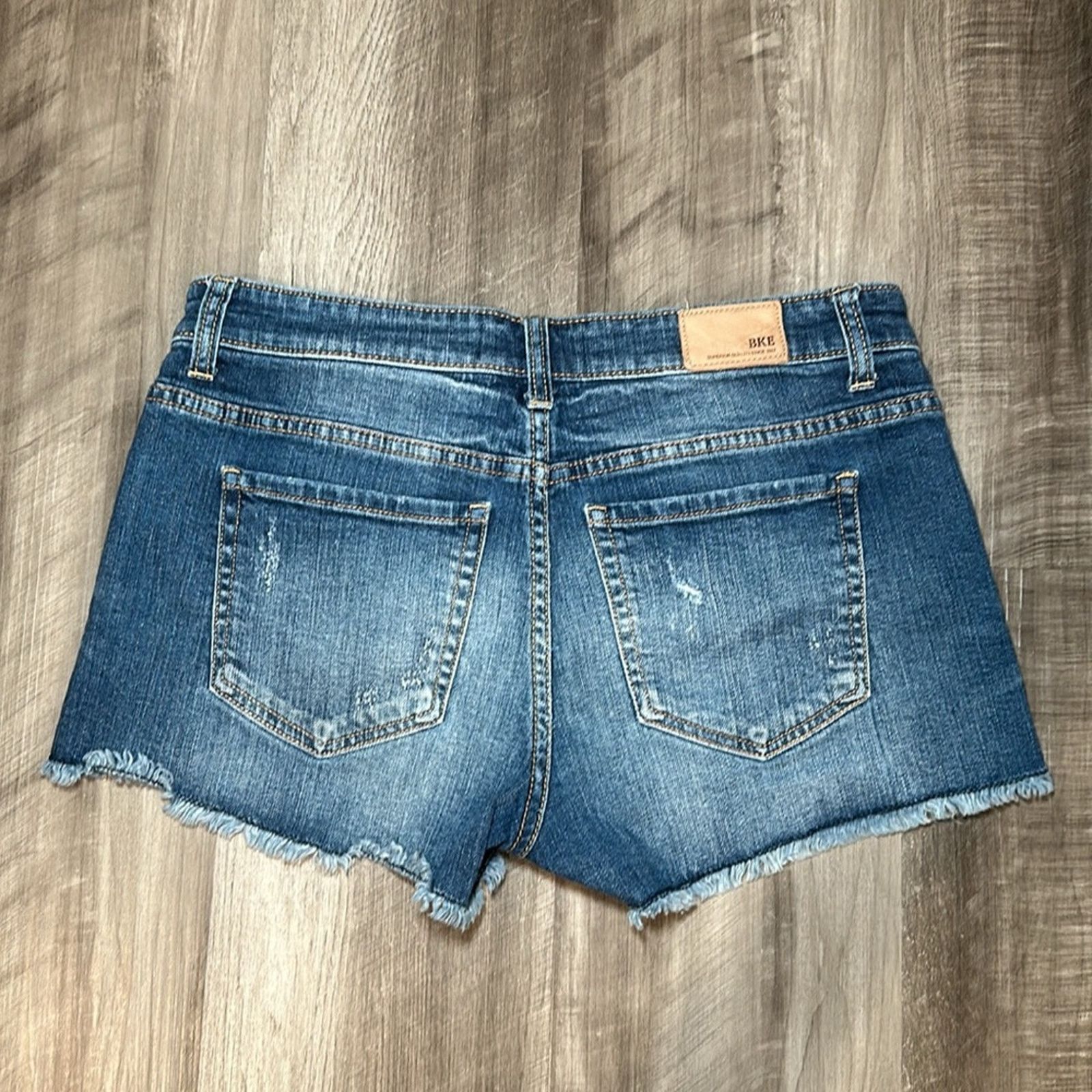 BKE BKE Stella Mid-Rise Cut Off Jean Shorts - 27 Size 27" / US 4 / IT 40 - 2 Thumbnail