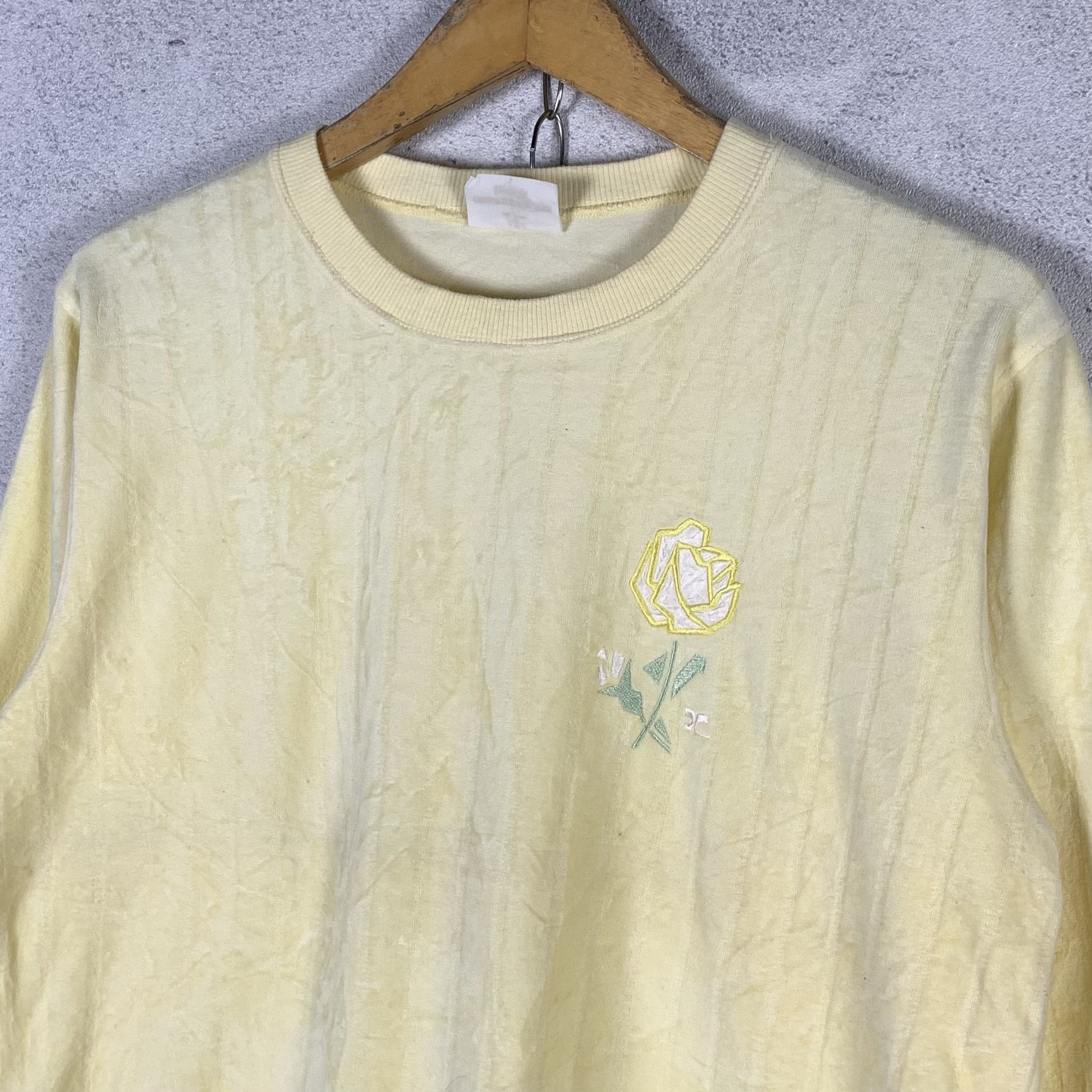 Courreges Vintage Courreges Paris Sweatshirt Crewneck Size M / US 6-8 / IT 42-44 - 2 Thumbnail