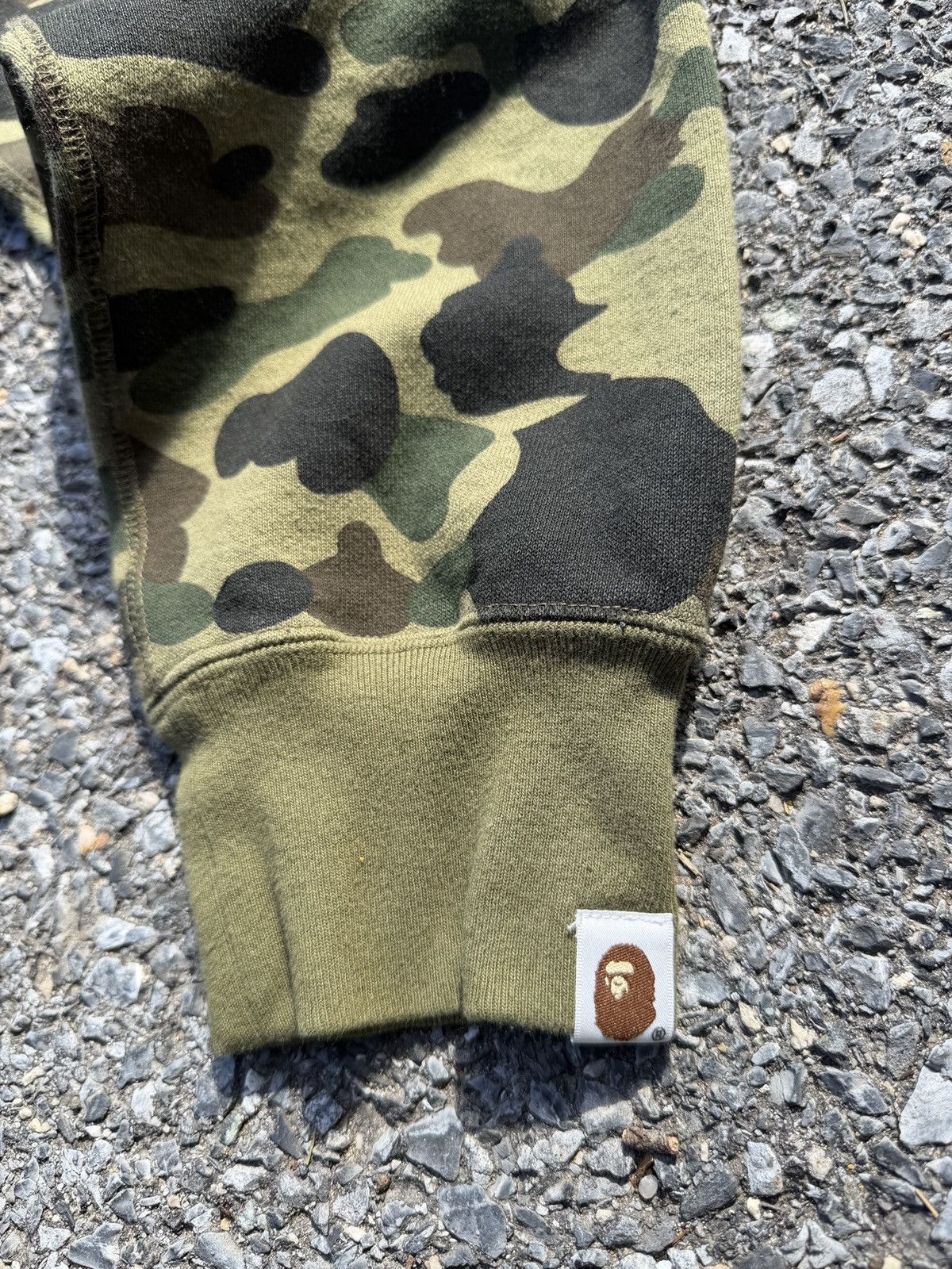 Bape 1st camo Green camo bape crewneck ape head sz XL japan Size US XL / EU 56 / 4 - 5 Thumbnail