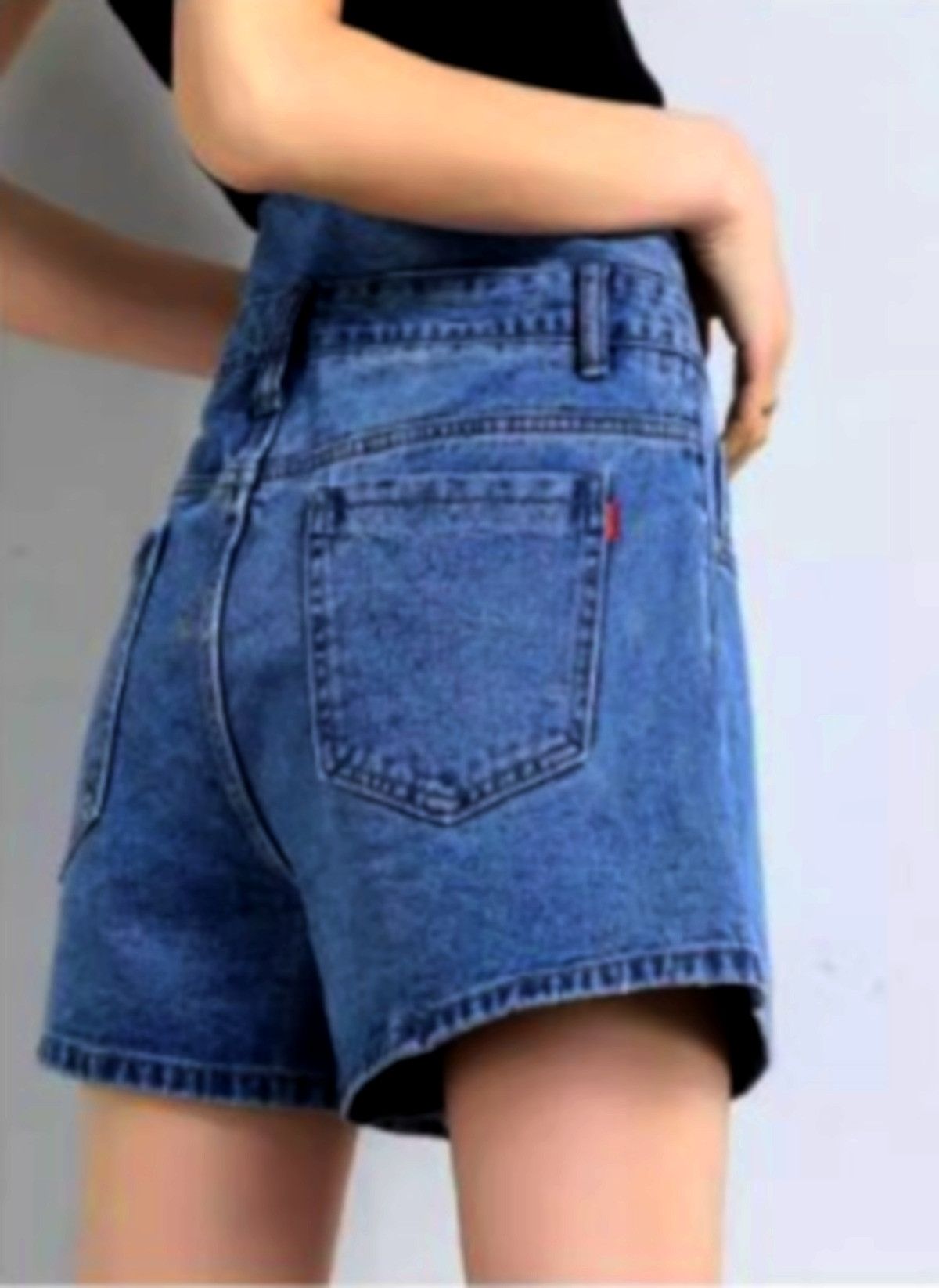 Designer × Japanese Brand × Vintage Stunning Vintage Buttony Wide Leg Washed Jeans Shorts Size 28" / US 6 / IT 42 - 5 Thumbnail