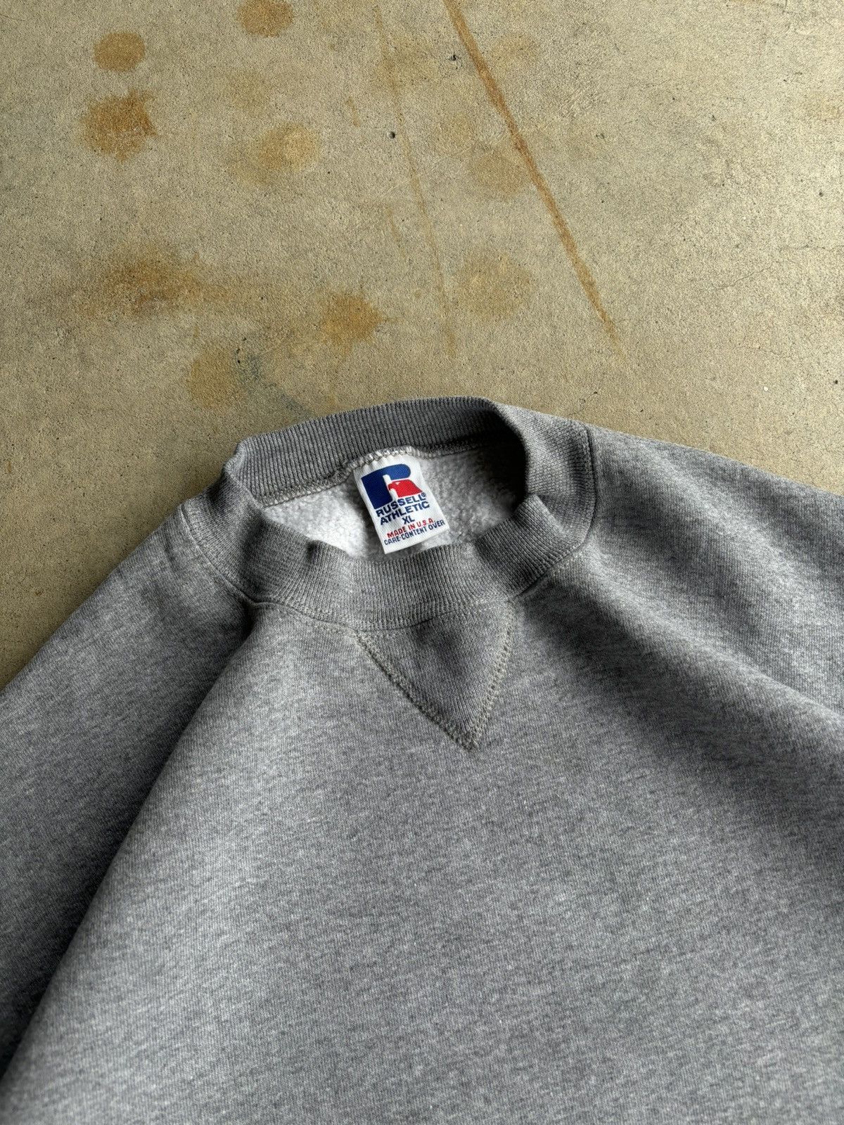 Russell Athletic × Vintage Crazy 90s Russell Athletic Heather Grey Boxy Fit Sweater Size US XL / EU 56 / 4 - 3 Thumbnail