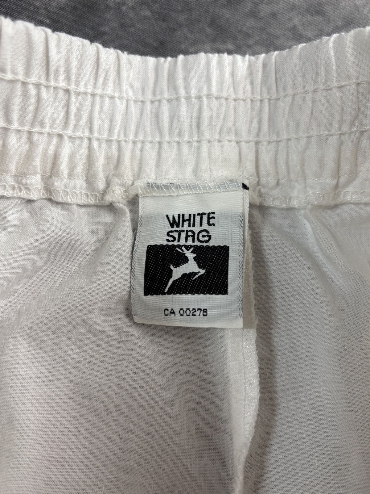 Vintage Vintage Pleated Shorts 80s 90s Cotton Loose Baggy White Stag Size US 28 / EU 44 - 3 Thumbnail