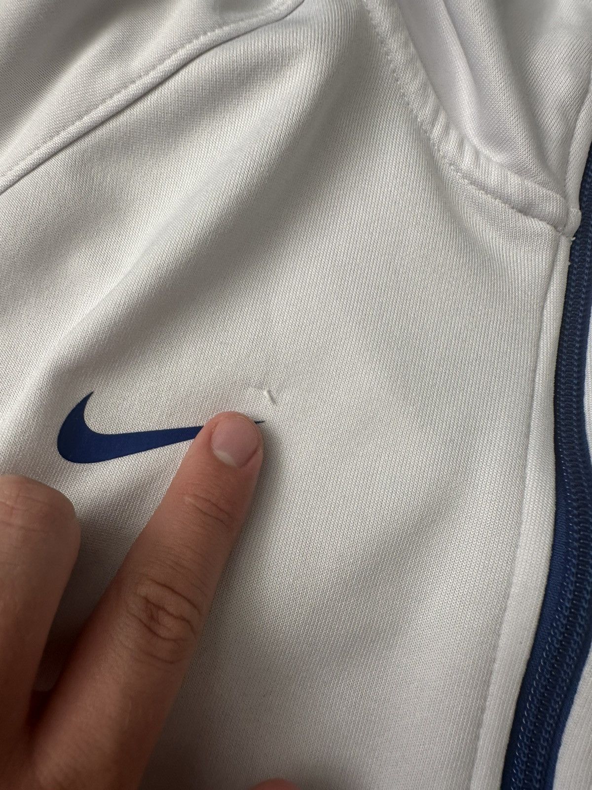 Nike Nike England Vintage White Track Top Jacket Hype y2k size XL Size US XL / EU 56 / 4 - 7 Thumbnail