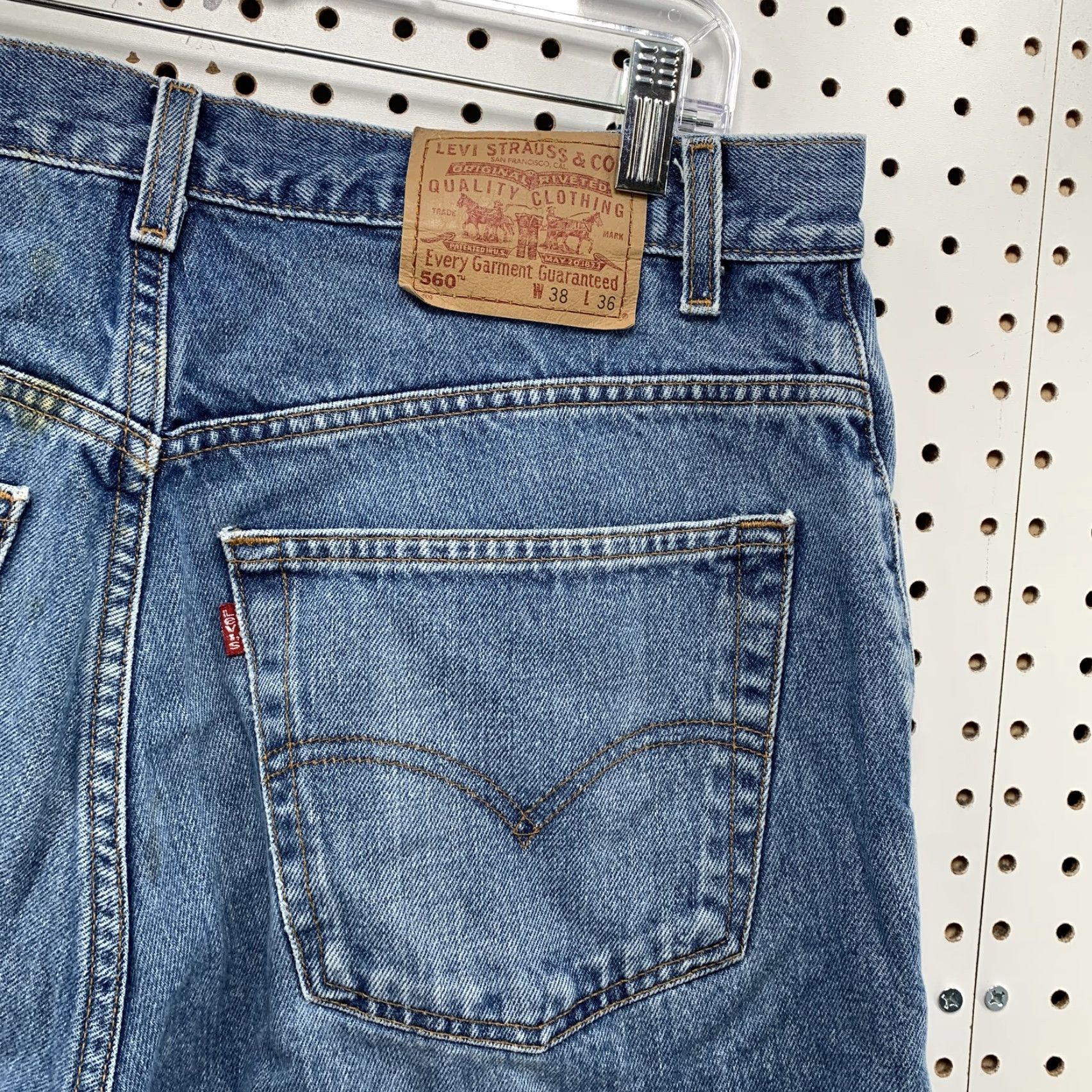 Levi's VINTAGE Levi's 560 Jeans – Denim – Men – Size 38 – 36x35 Loose Tapered – Blue – 5-Pocket – Regular Inseam – Relaxed Fit - Mens Size US 38 / EU 54 - 5 Thumbnail