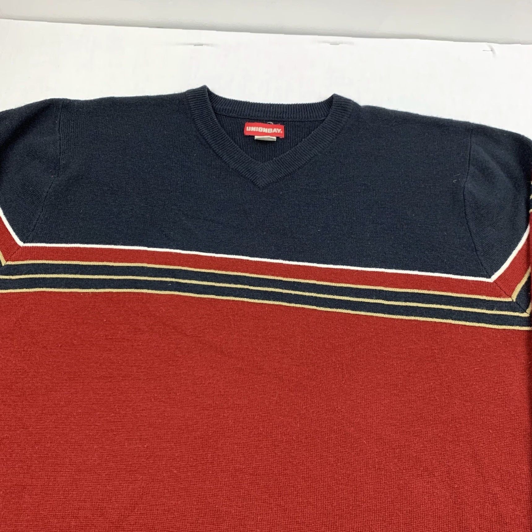 Vintage VINTAGE UNIONBAY Red Pullover Sweater Adult Medium V-Neck Grunge Skater USA Mens Size US M / EU 48-50 / 2 - 2 Thumbnail