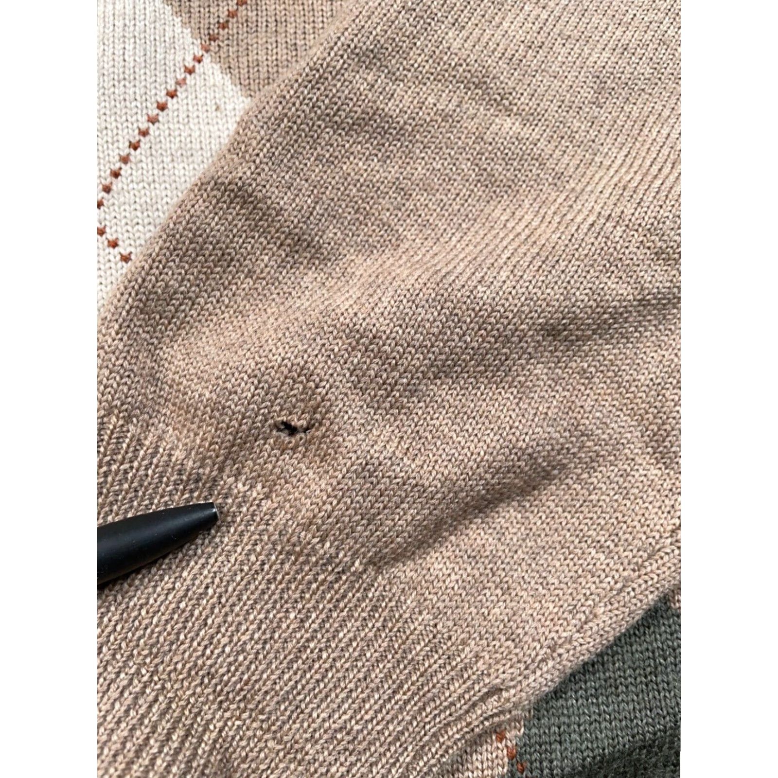 Brooks Brothers VINTAGE Brooks Brothers Sweater Adult Large Beige Wool Argyle Diamond 1/4-Zip Pullover Mens Size US L / EU 52-54 / 3 - 7 Thumbnail