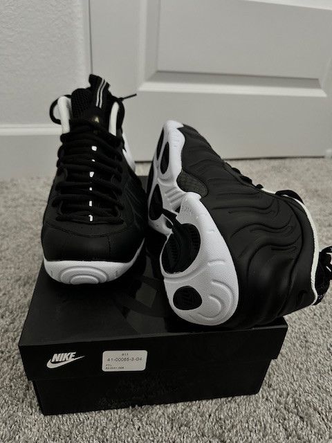 MF Doom × Nike Nike Air Foamposite Pro 2016 Dr. Doom Size 12 Black-White Size US 12 / EU 45 - 3 Thumbnail